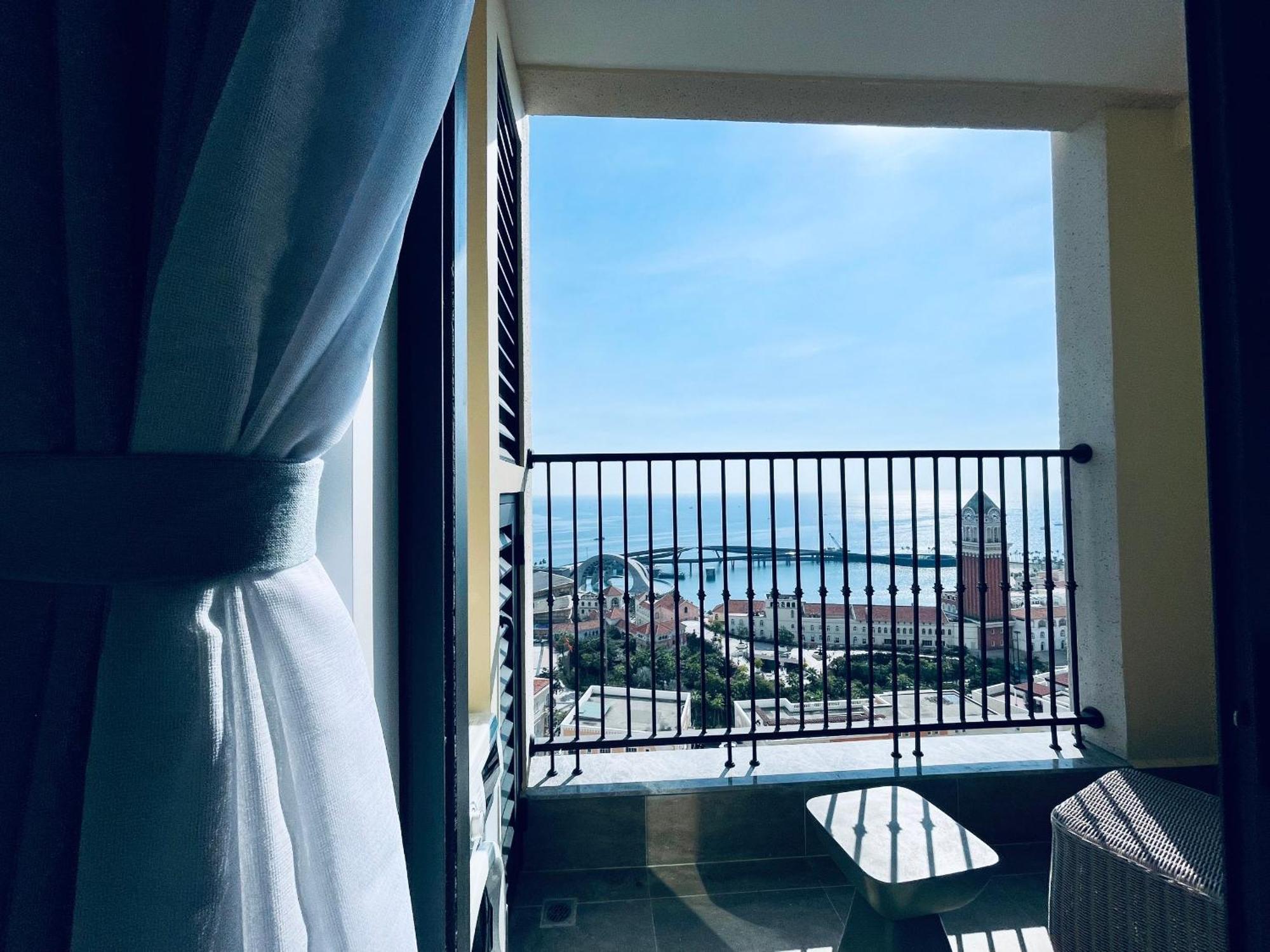 Sunsand - Hillside Apartment, Sunset Town, * Phú Quốc