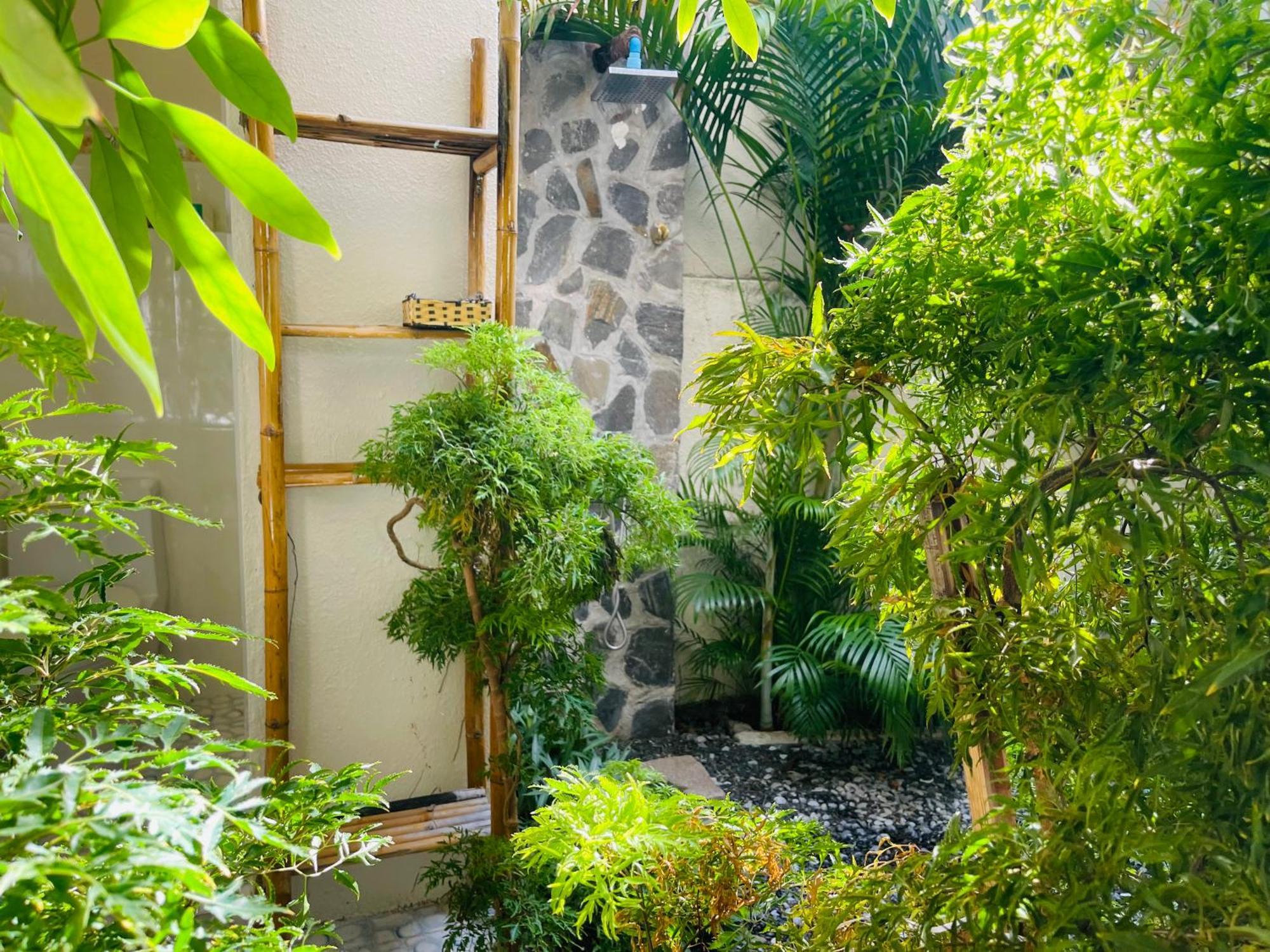 Garden And Kite School Guest house