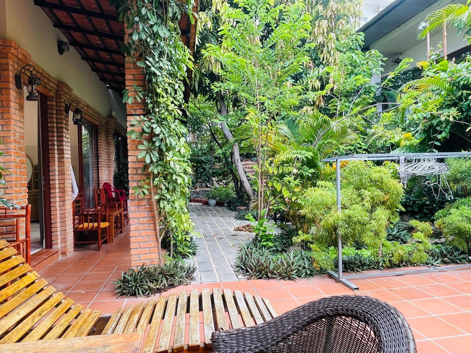 Garden And Kite School Guest house