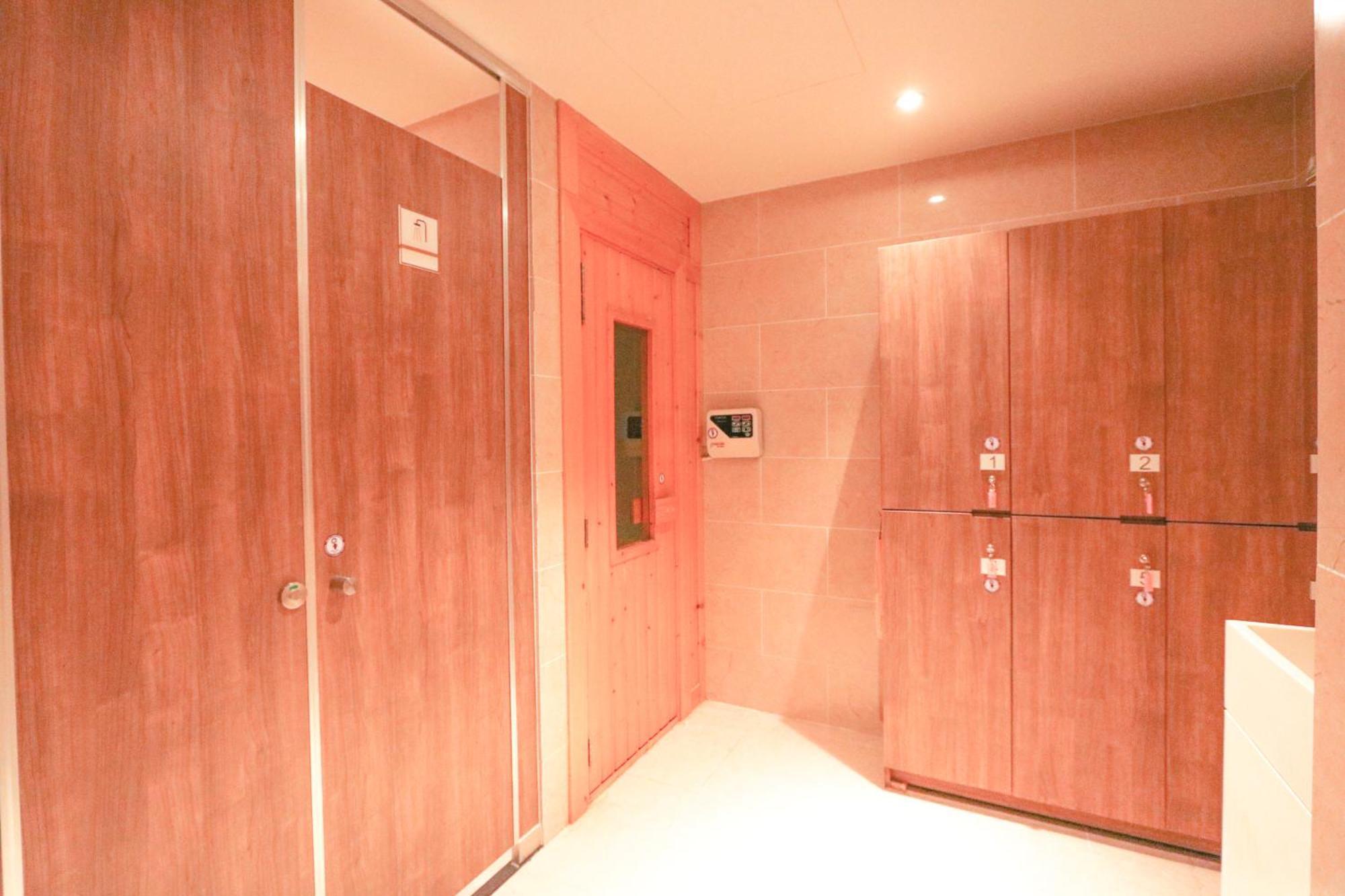Mercure Phong Hotel 5*