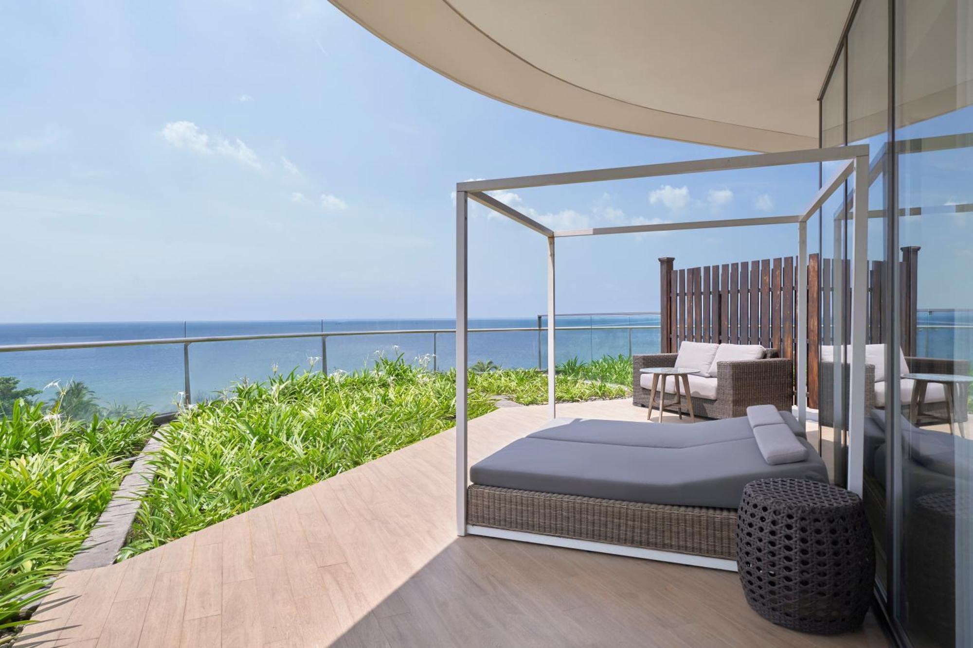 Intercontinental Long By Ihg
