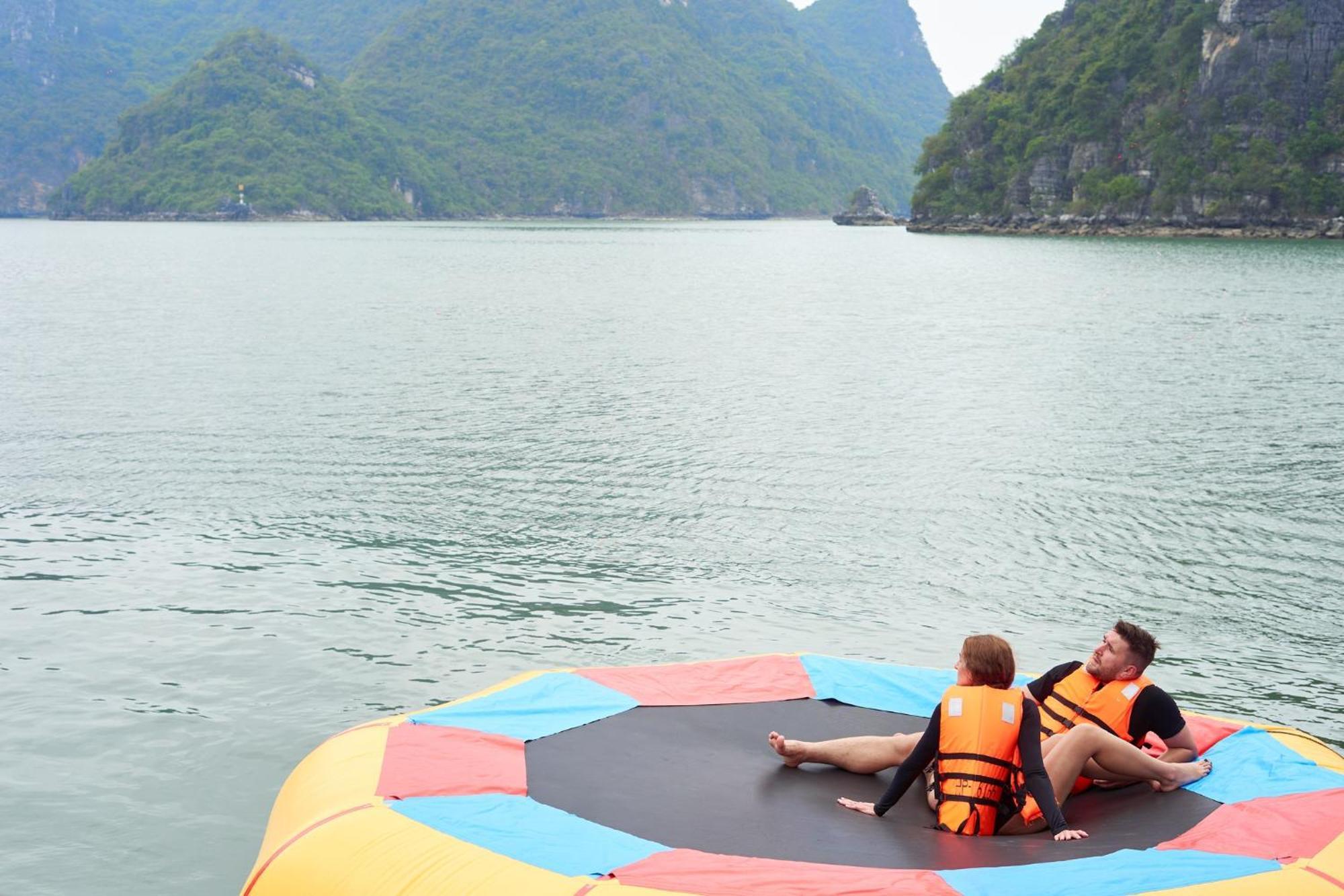 Paradise Grand Cruise - Lan Ha Bay 5* Ha Long