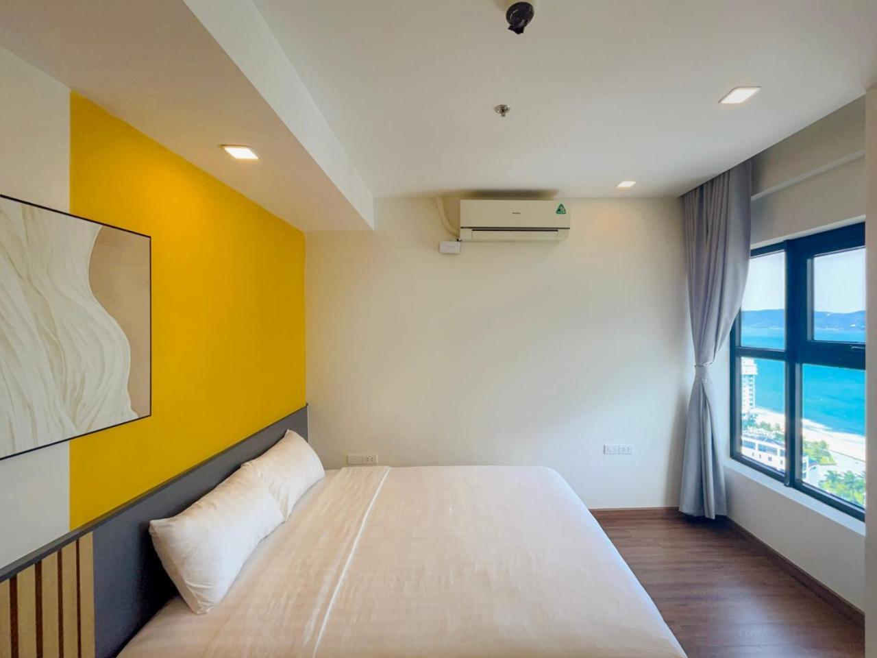 Khách sạn hẻo lánh Tony -flc Sea Tower