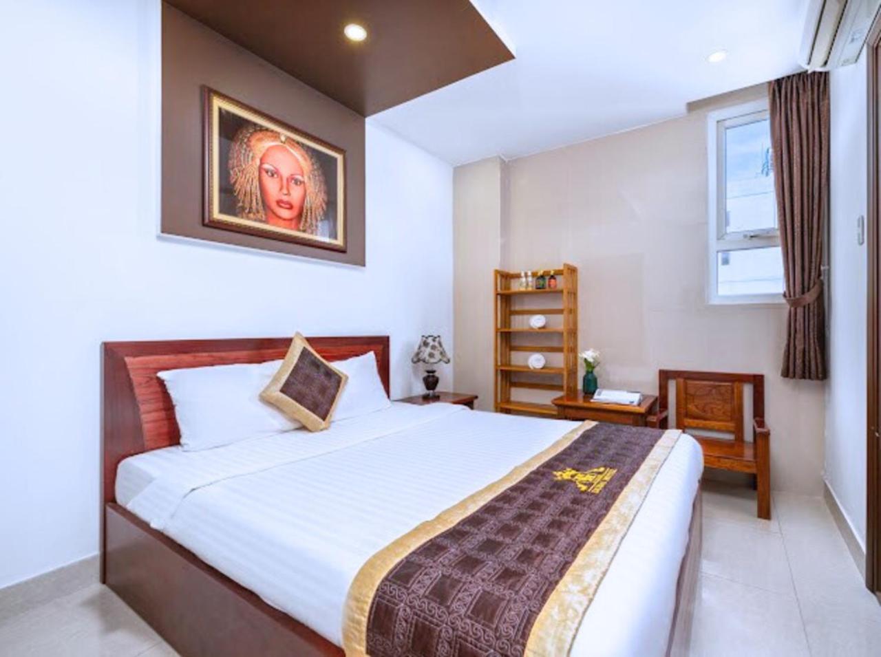 Dubai Hotel Đà Nẵng