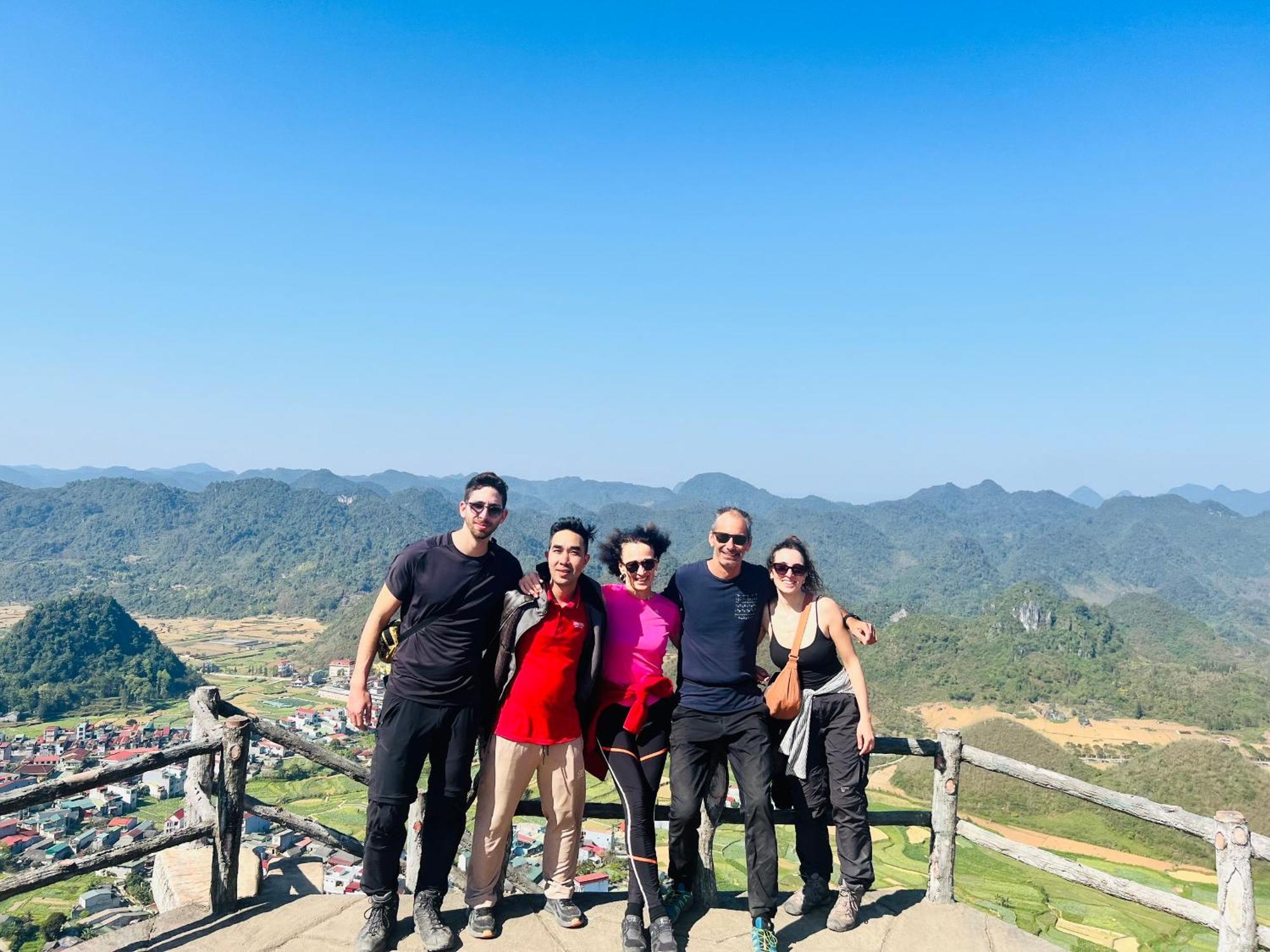 Hagianggo Hostel-motorbikes And Tour Hotel *