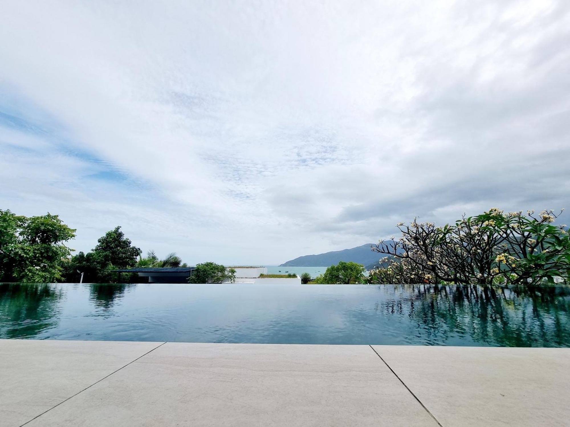 Ocean Front * Nha Trang