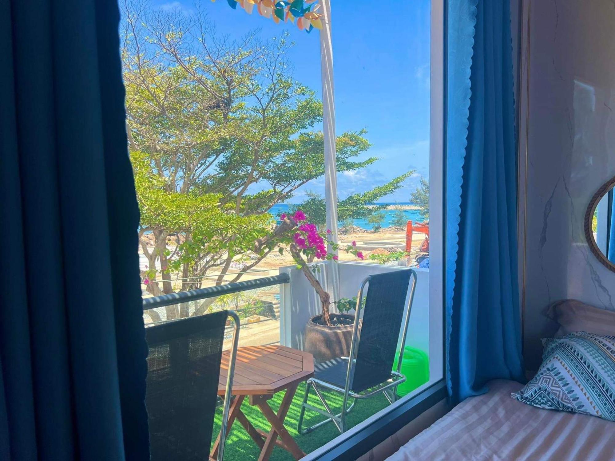 Vitamin Sea - View Bien Phu Quy *