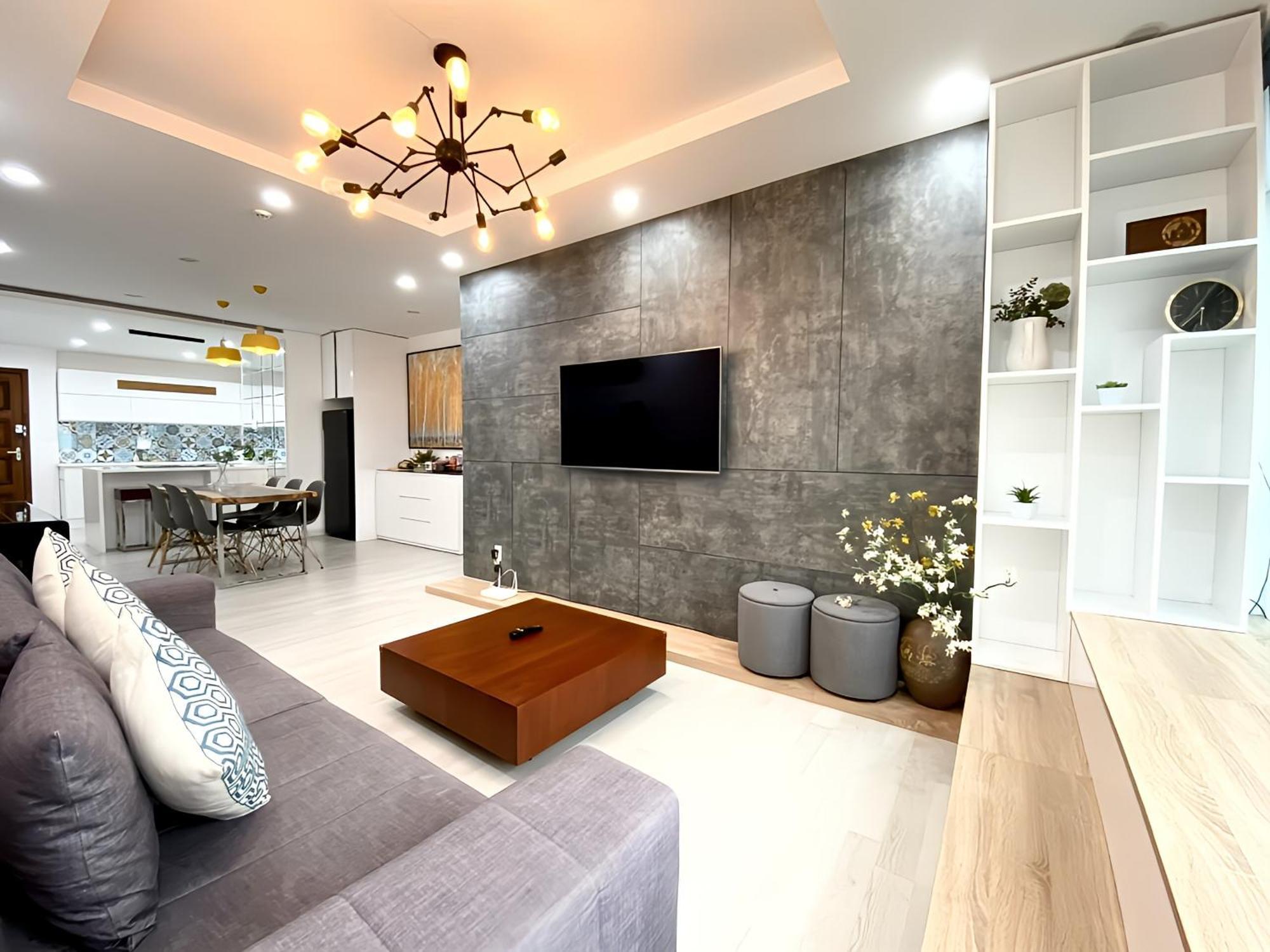 Zoro Deluxe Stunning-view Center