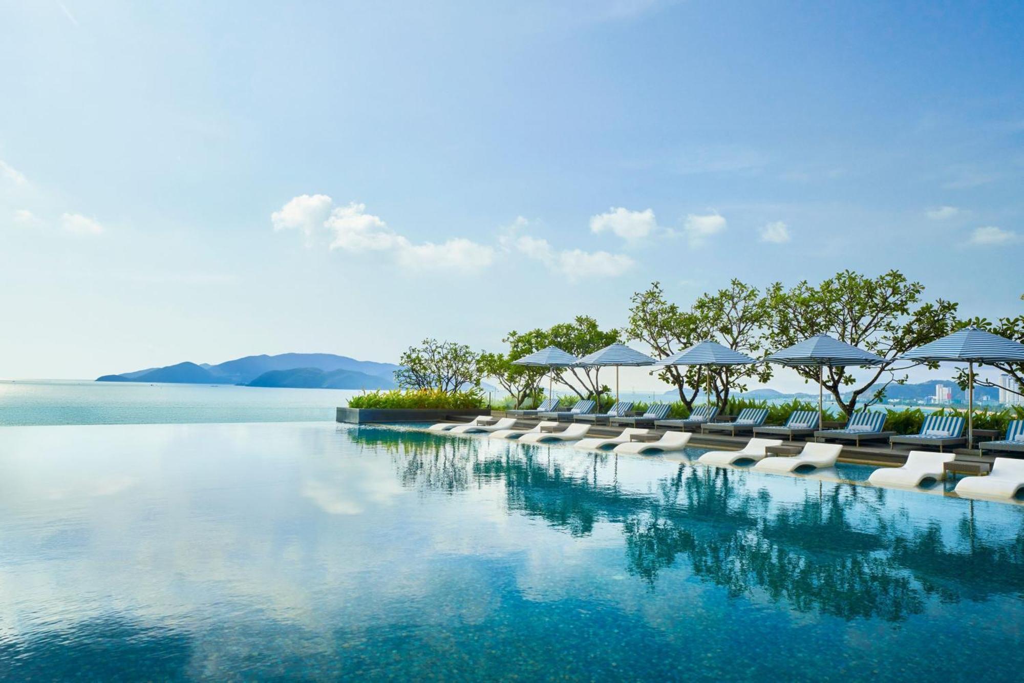 Khách sạn Sheraton