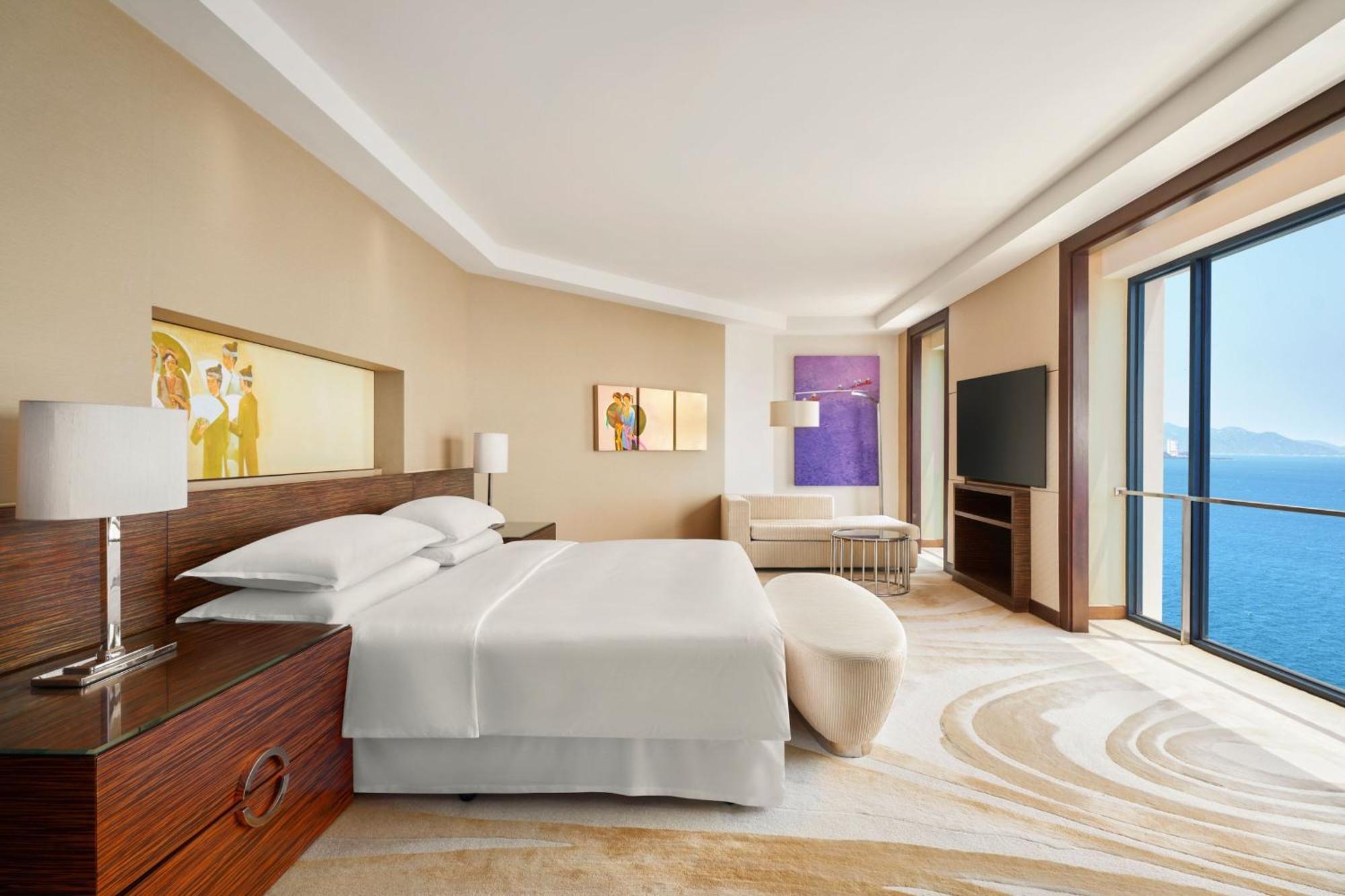 Sheraton & Hotel 5*