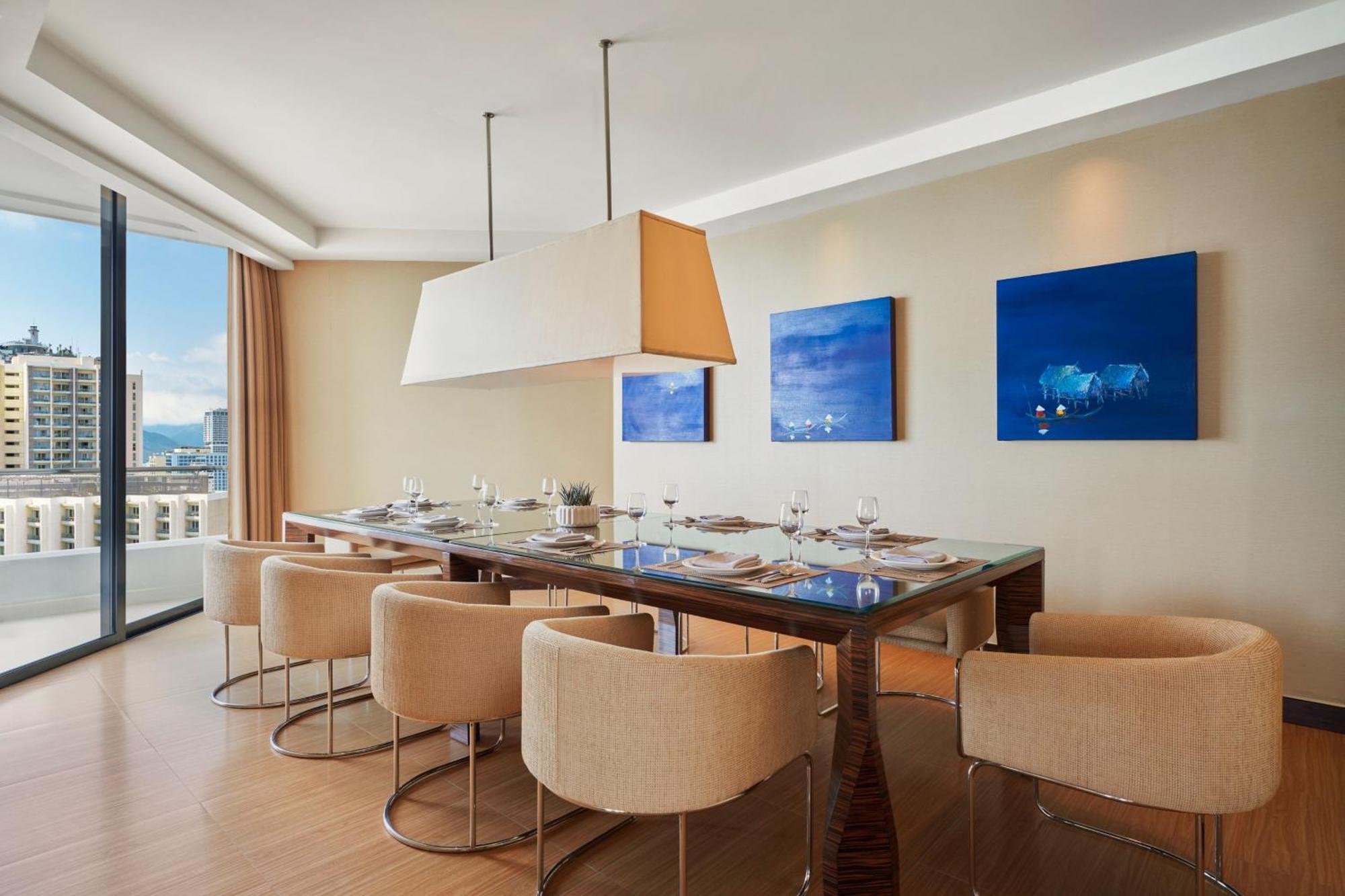 Hotel Sheraton &