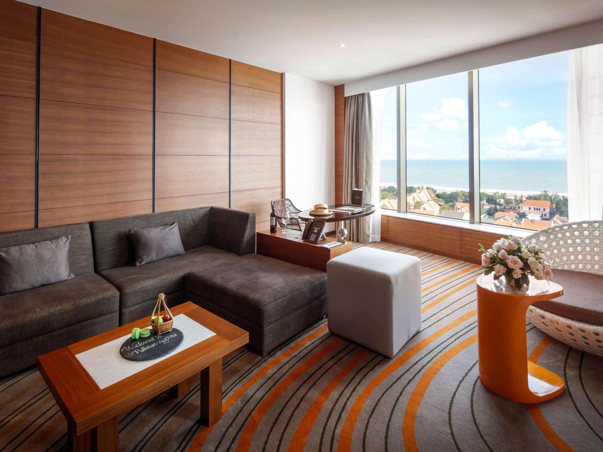 Pullman Hotel 5*