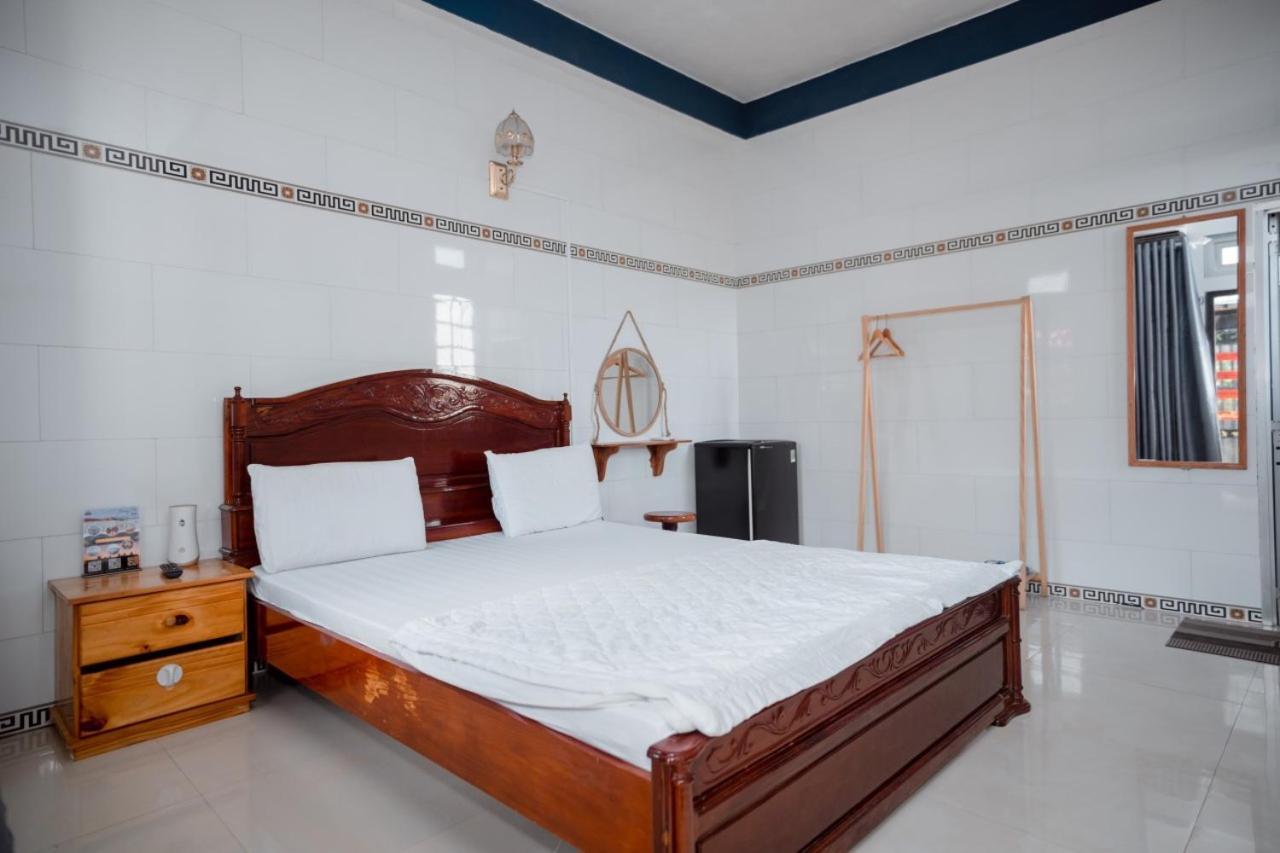 Khach San Hoang Phu Dao Phu Quy Hotel