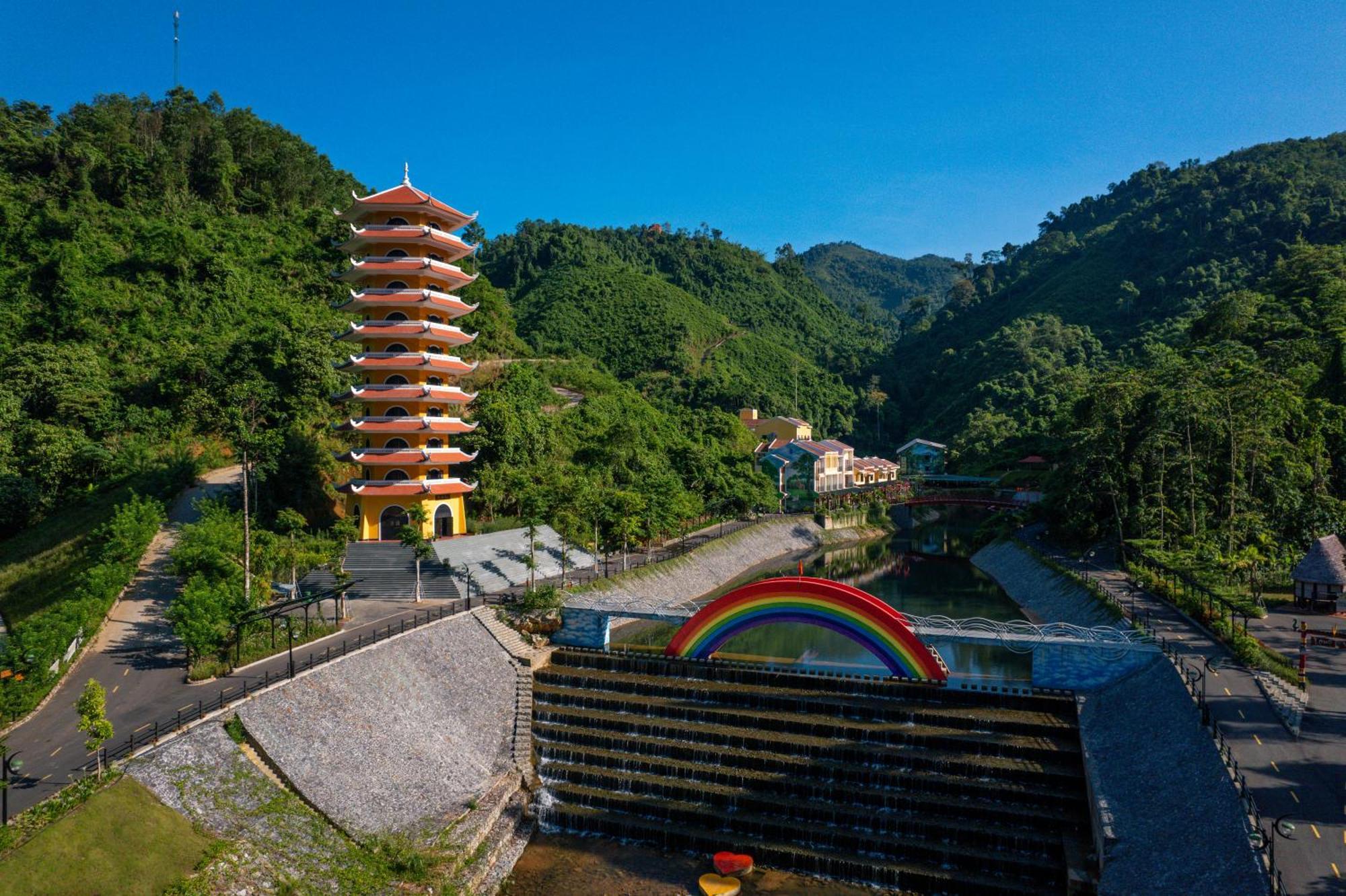 Fivitel Cong Troi - Fivitel Heaven's Gate Resort 4*