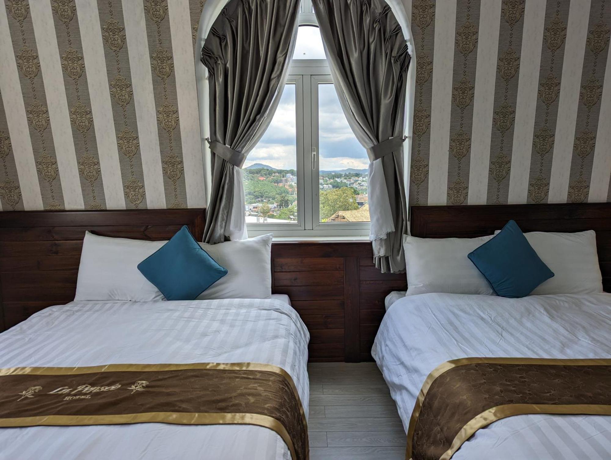 La Pense'e - Hotel 2*