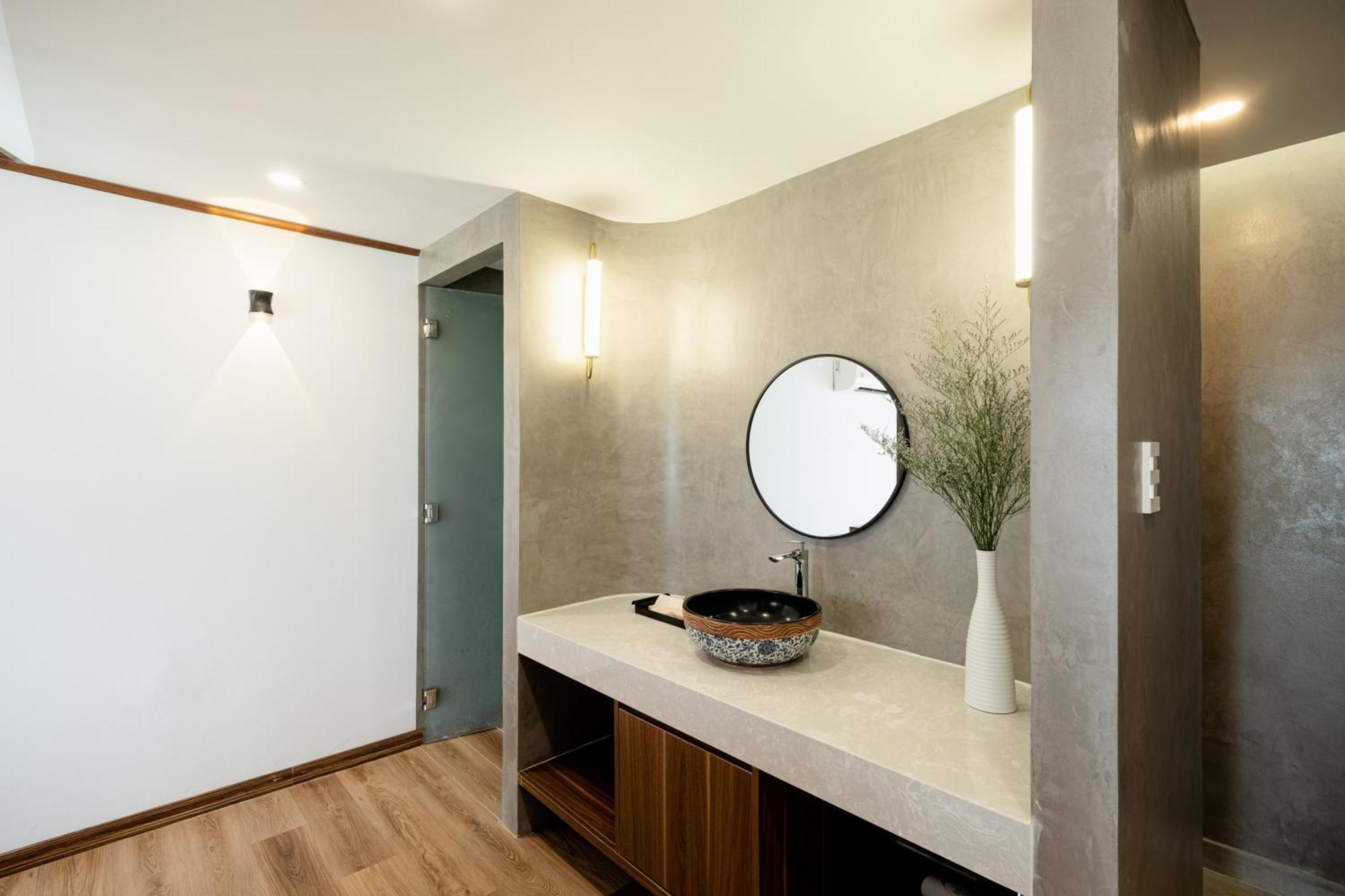 Tuong Boutique 3*