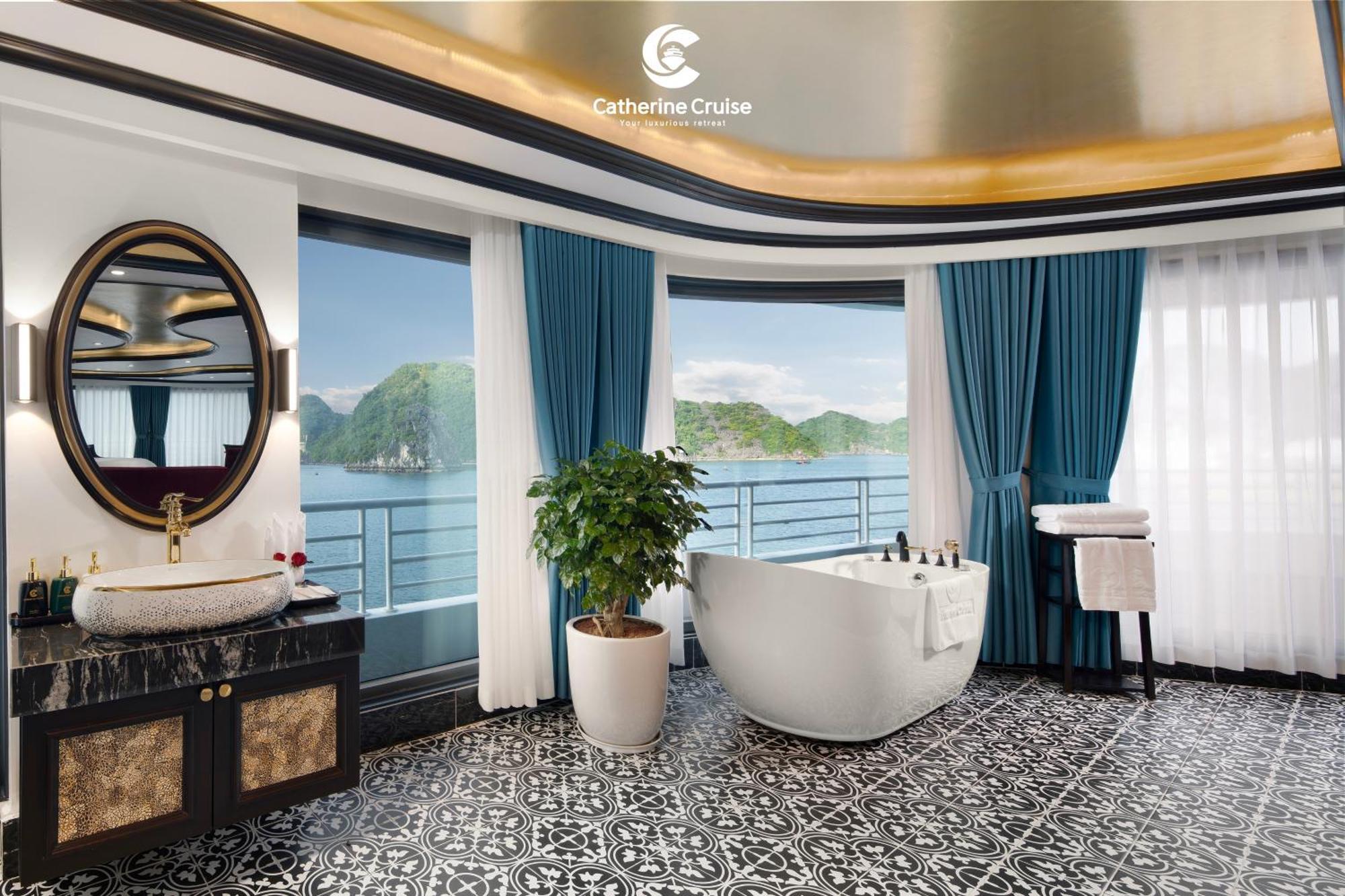 Catherine Cruises Bay 5*