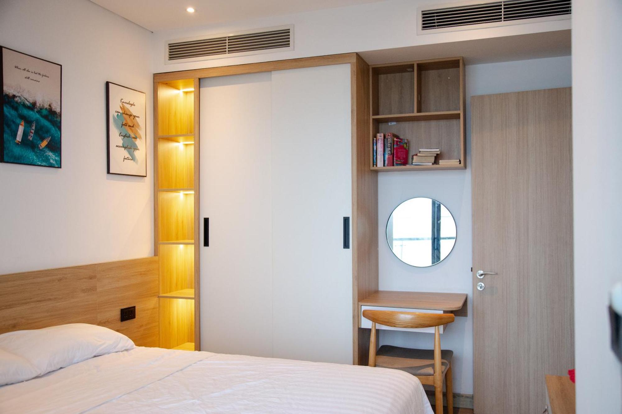 Comzy Apartment *