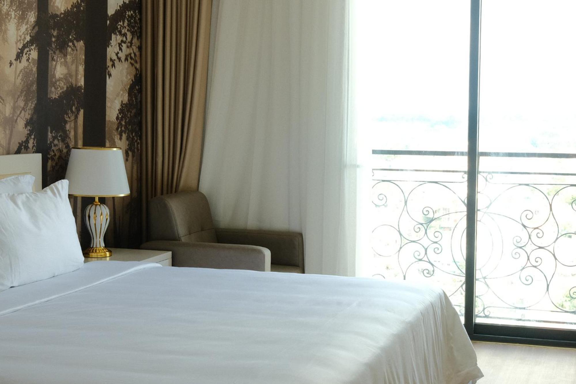 Merperle Khách sạn 5*