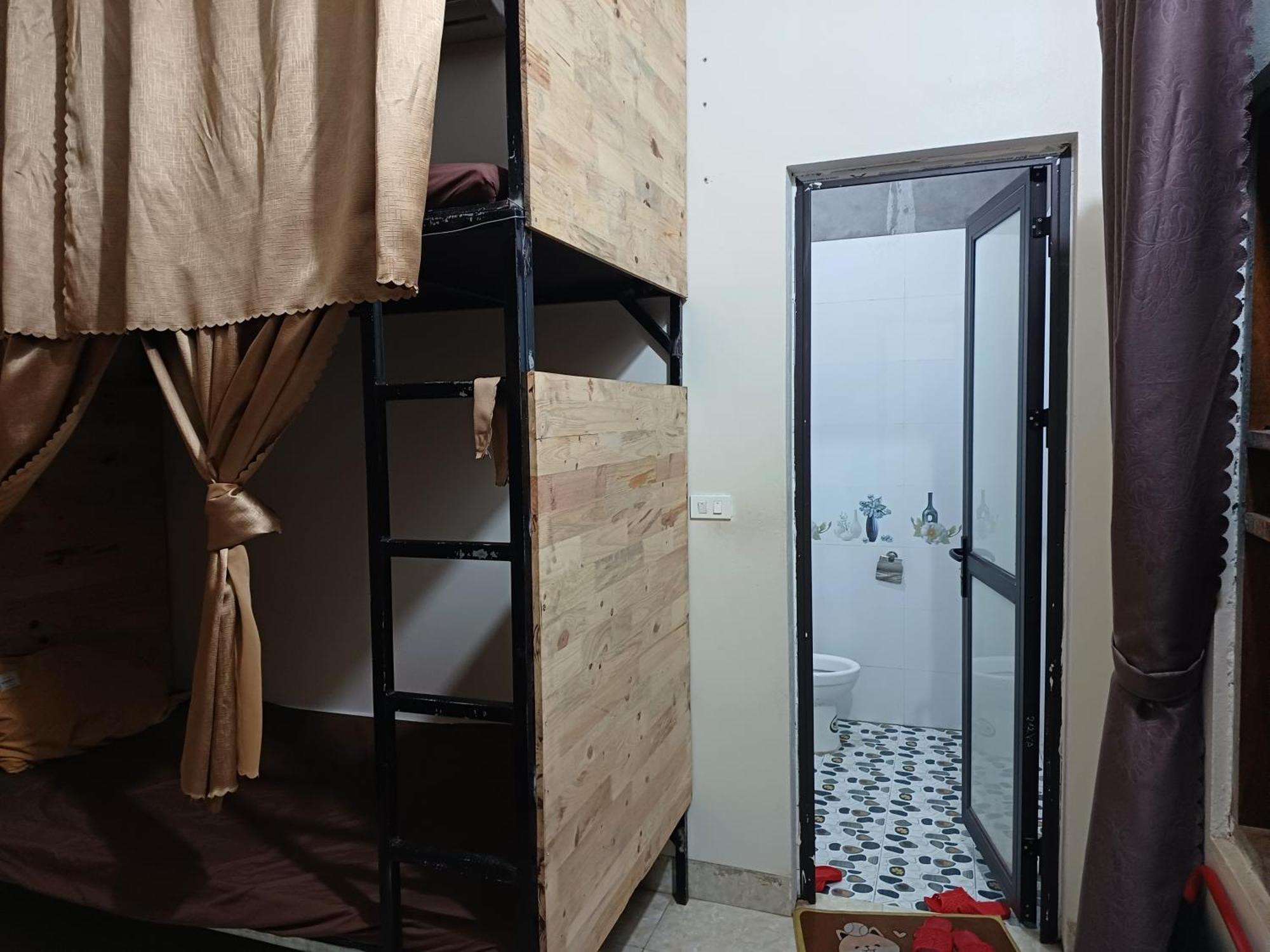 Hotel Yolo House And Loop Tours 3*