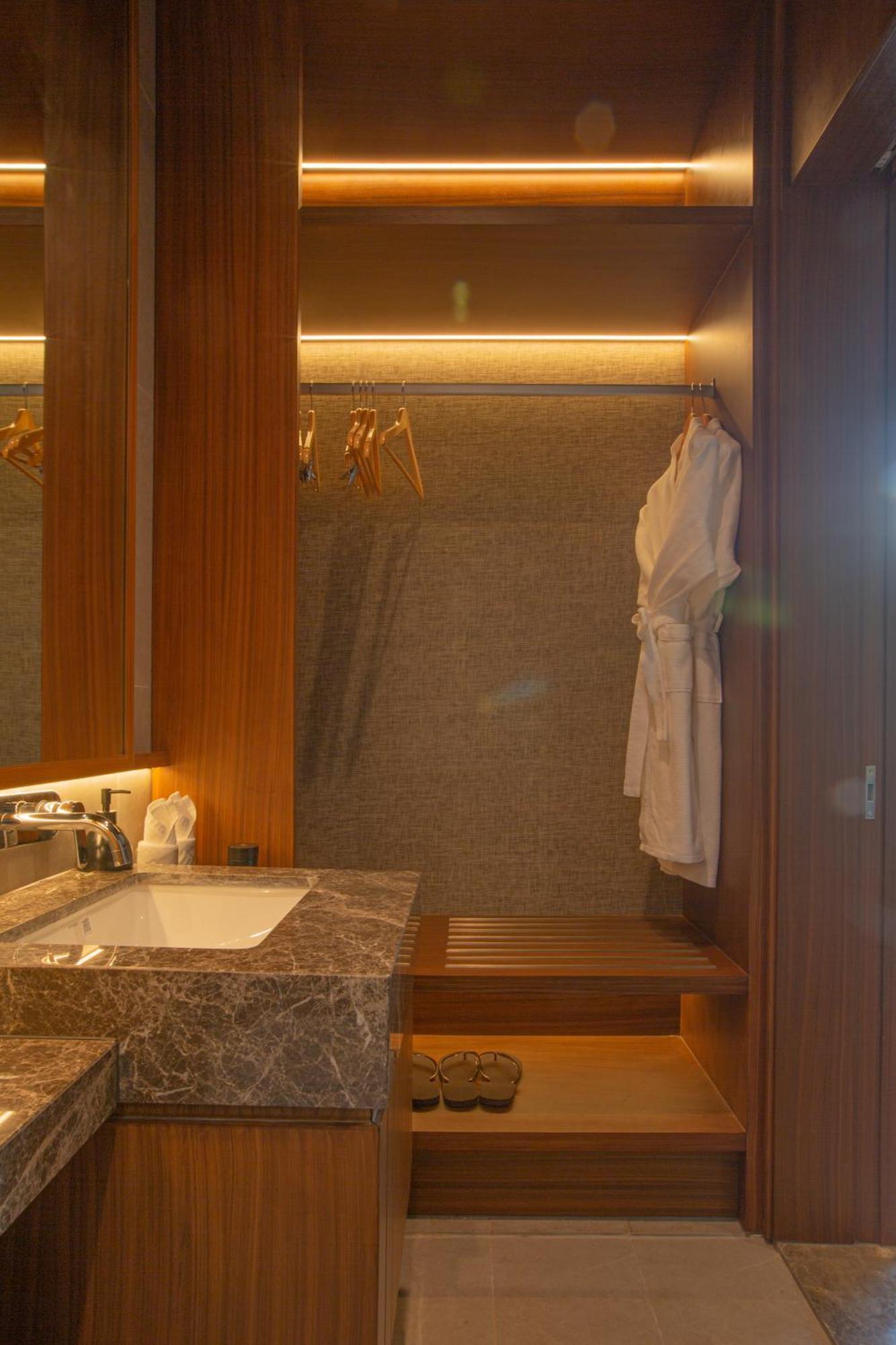 Mandala Retreats Kim Boi Hotel 5*