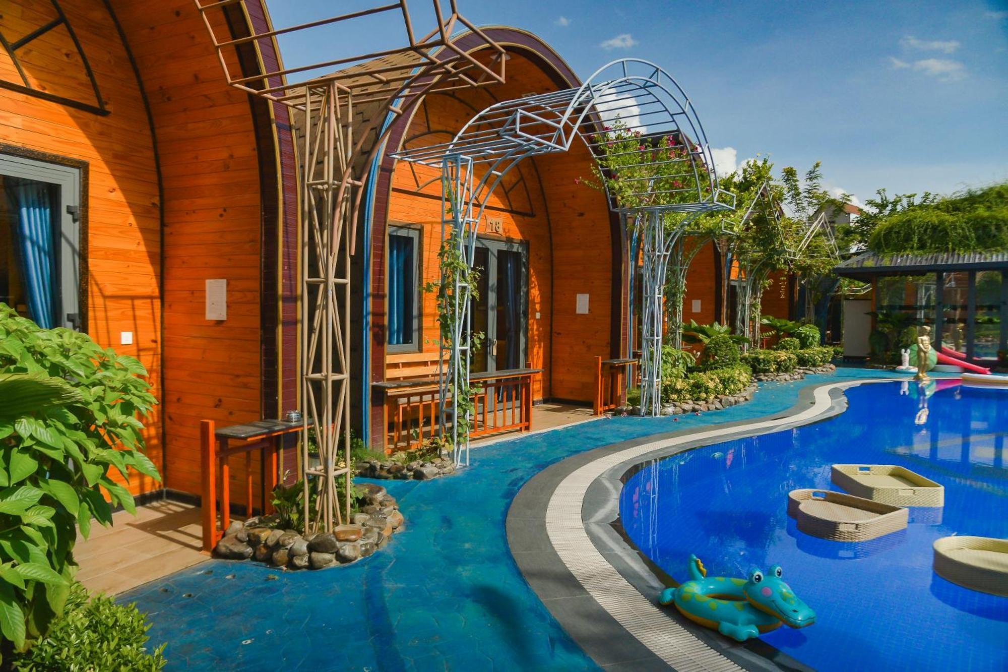 Hang Duong Resort *