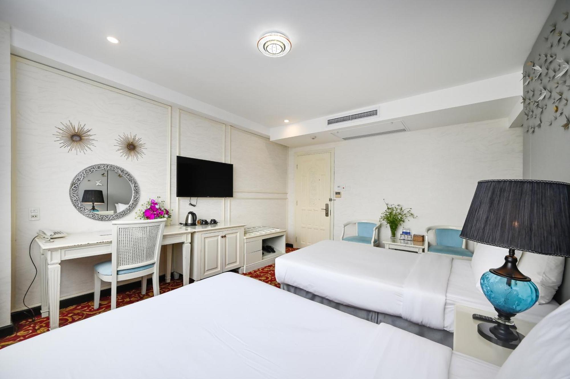 California Saigon & Rooftop Pool Hotel Ho Chi Minh City