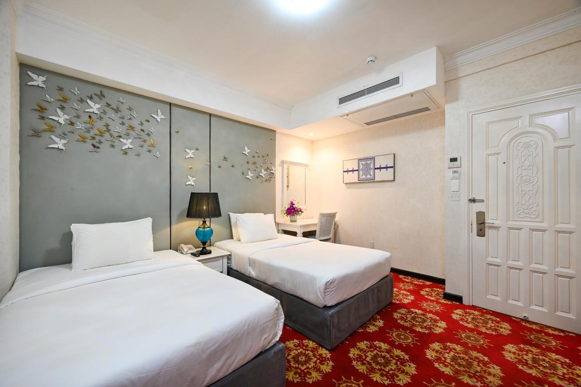 Hotel California Saigon & Rooftop Pool Ho Chi Minh City