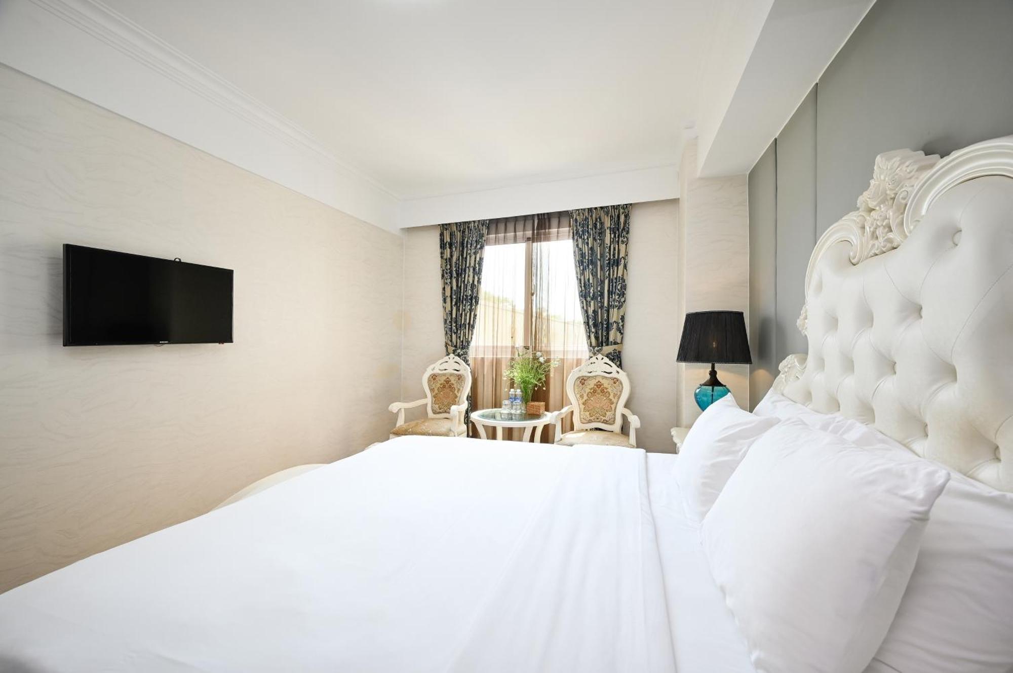 Hotel California Saigon & Rooftop Pool Ho Chi Minh City