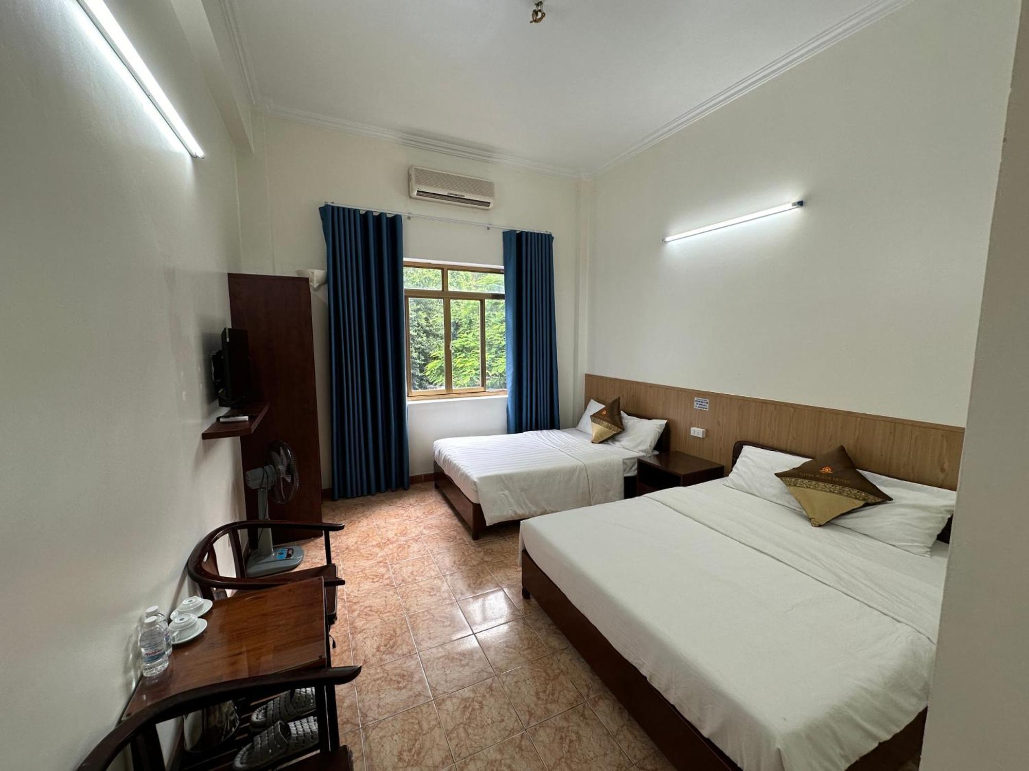 Cat Ba Plaza Hotel 2*