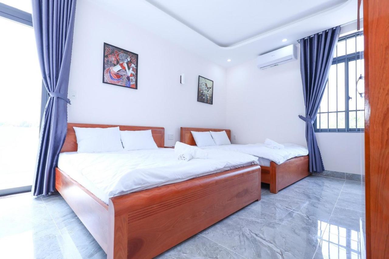 Hoang My Villa, Bai Sau