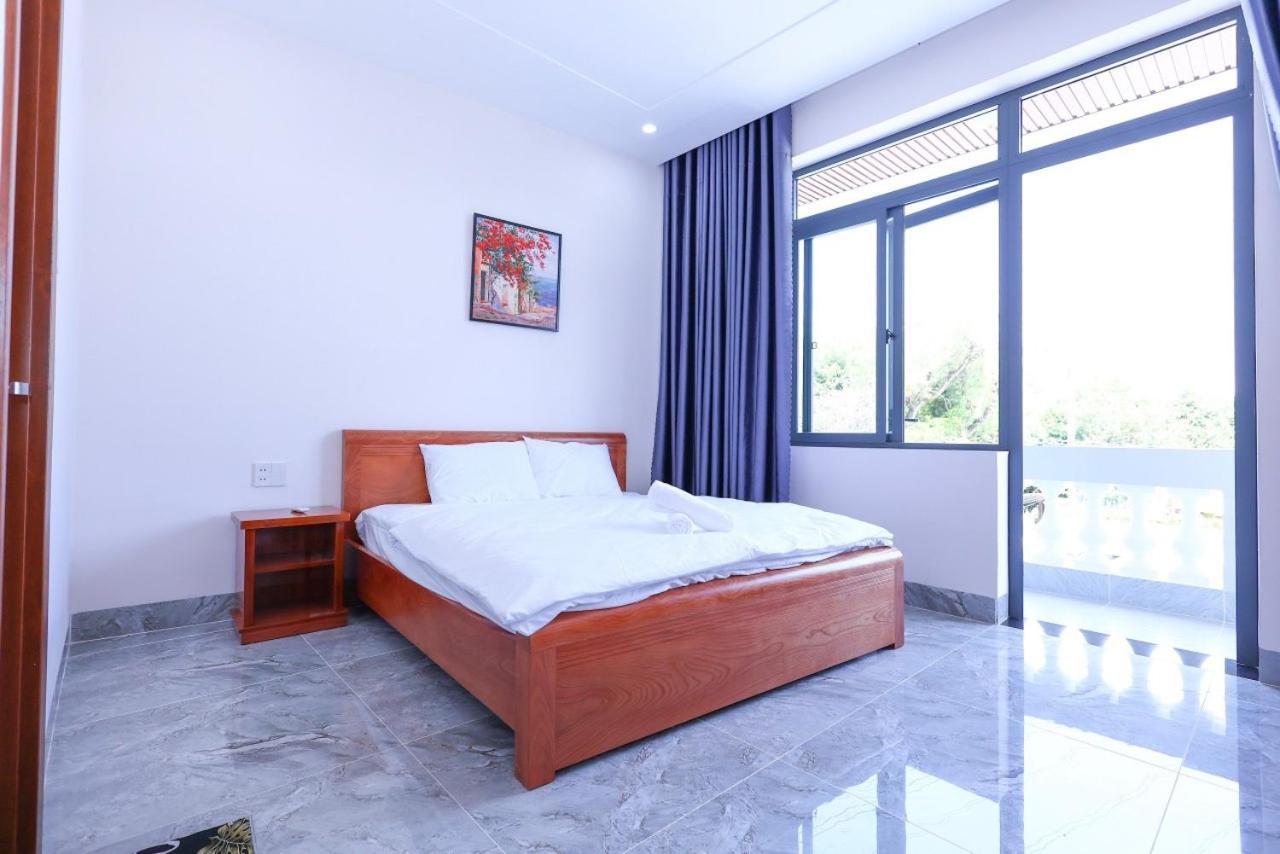 Hoang My Villa, Bai Sau *