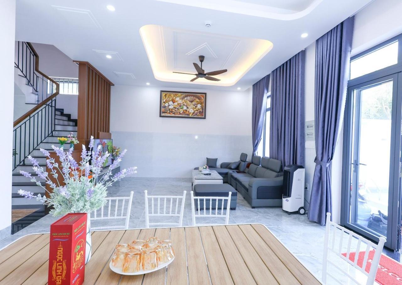 Hoang My Villa, Bai Sau *