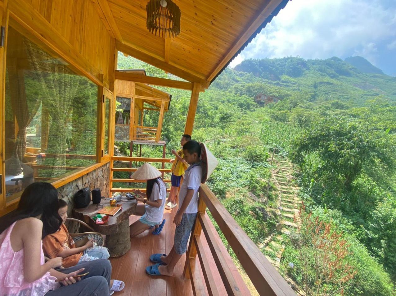 Ngu Chi Son Trekking *