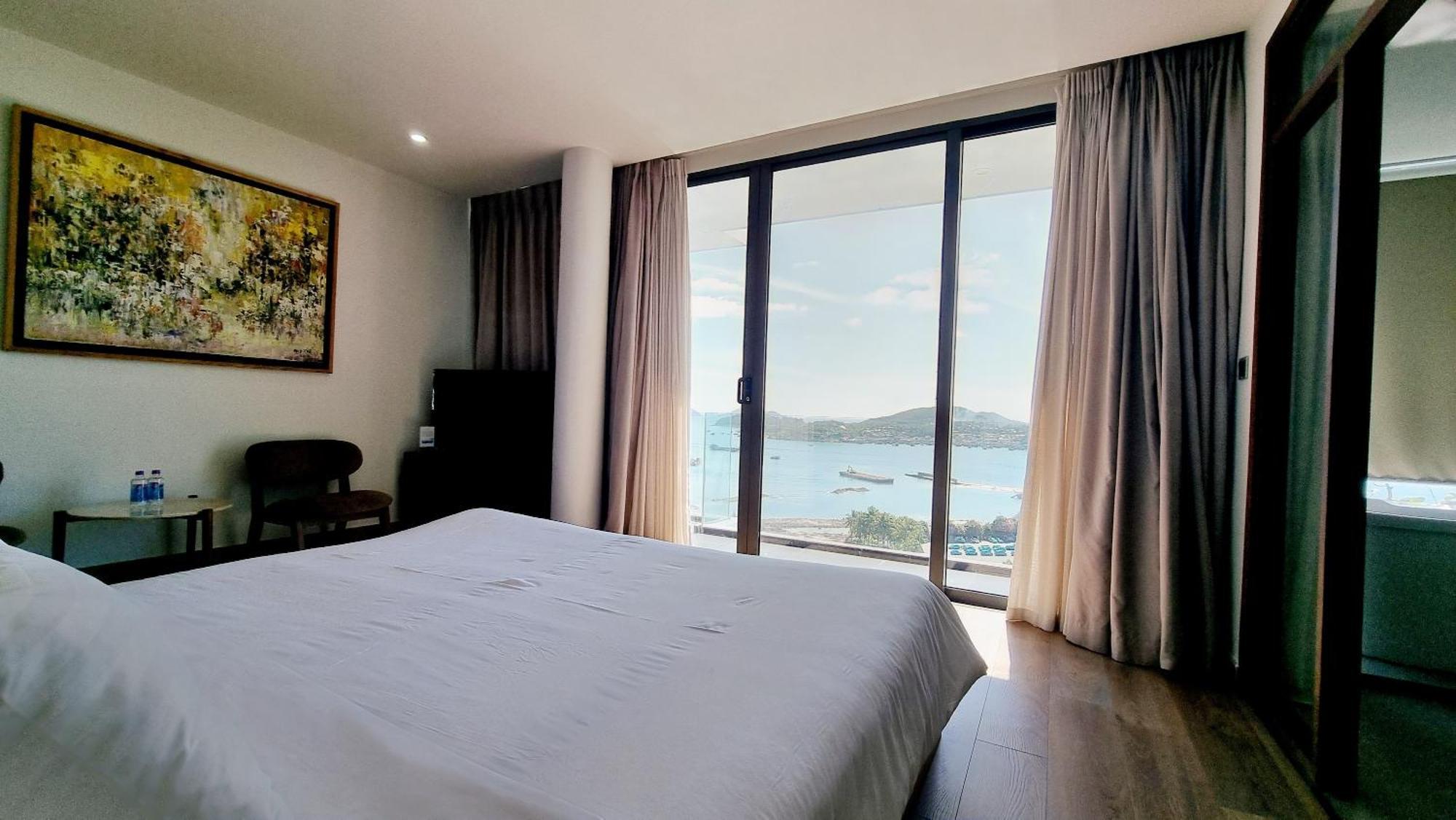Ocean Villa *