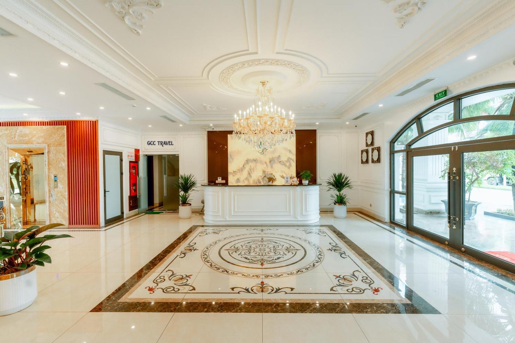 New Hotel