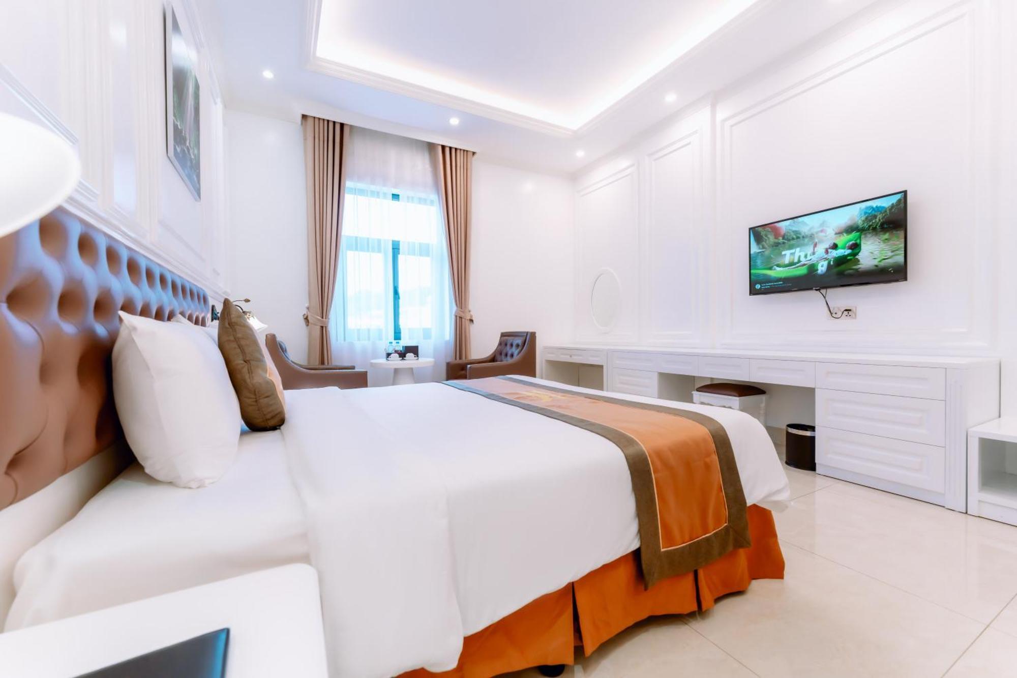 Hotel New 3*