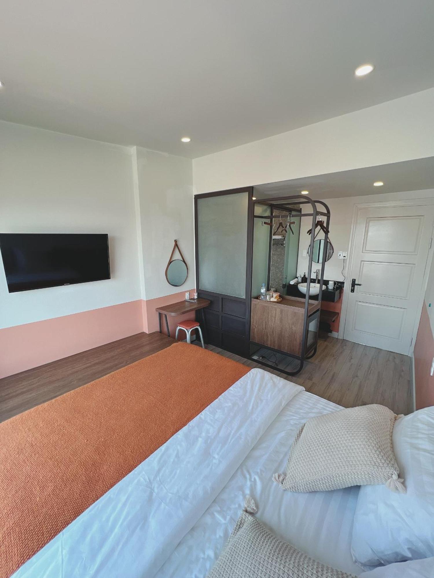El Pino House Hotel 3*