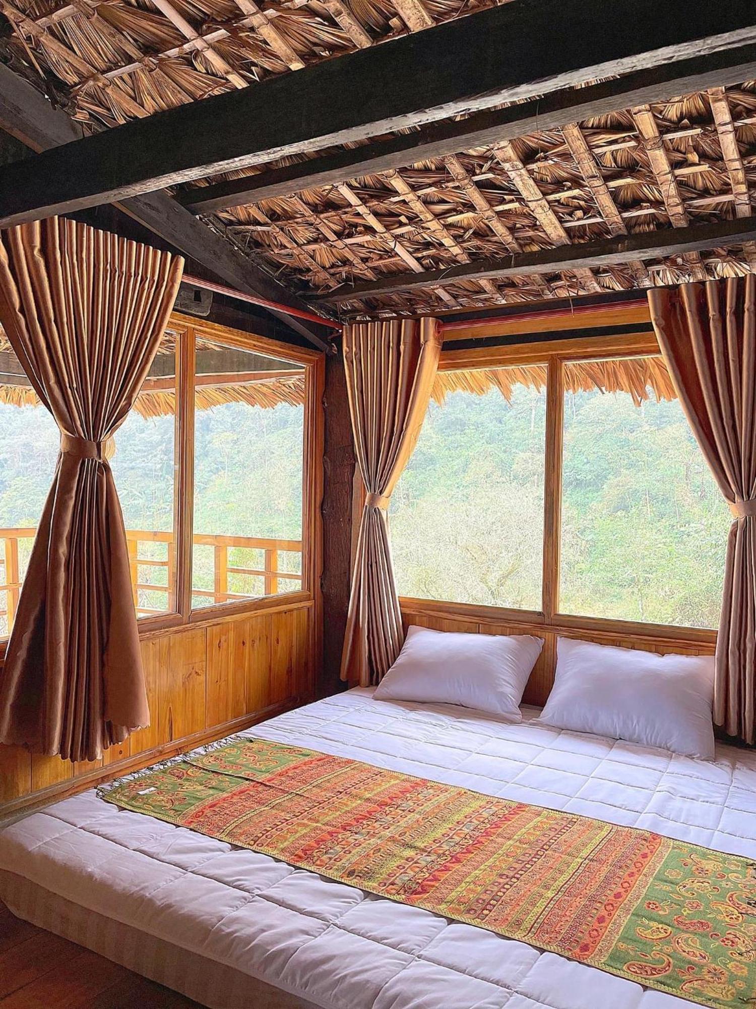 Ngu Chi Son Trekking Hotel *
