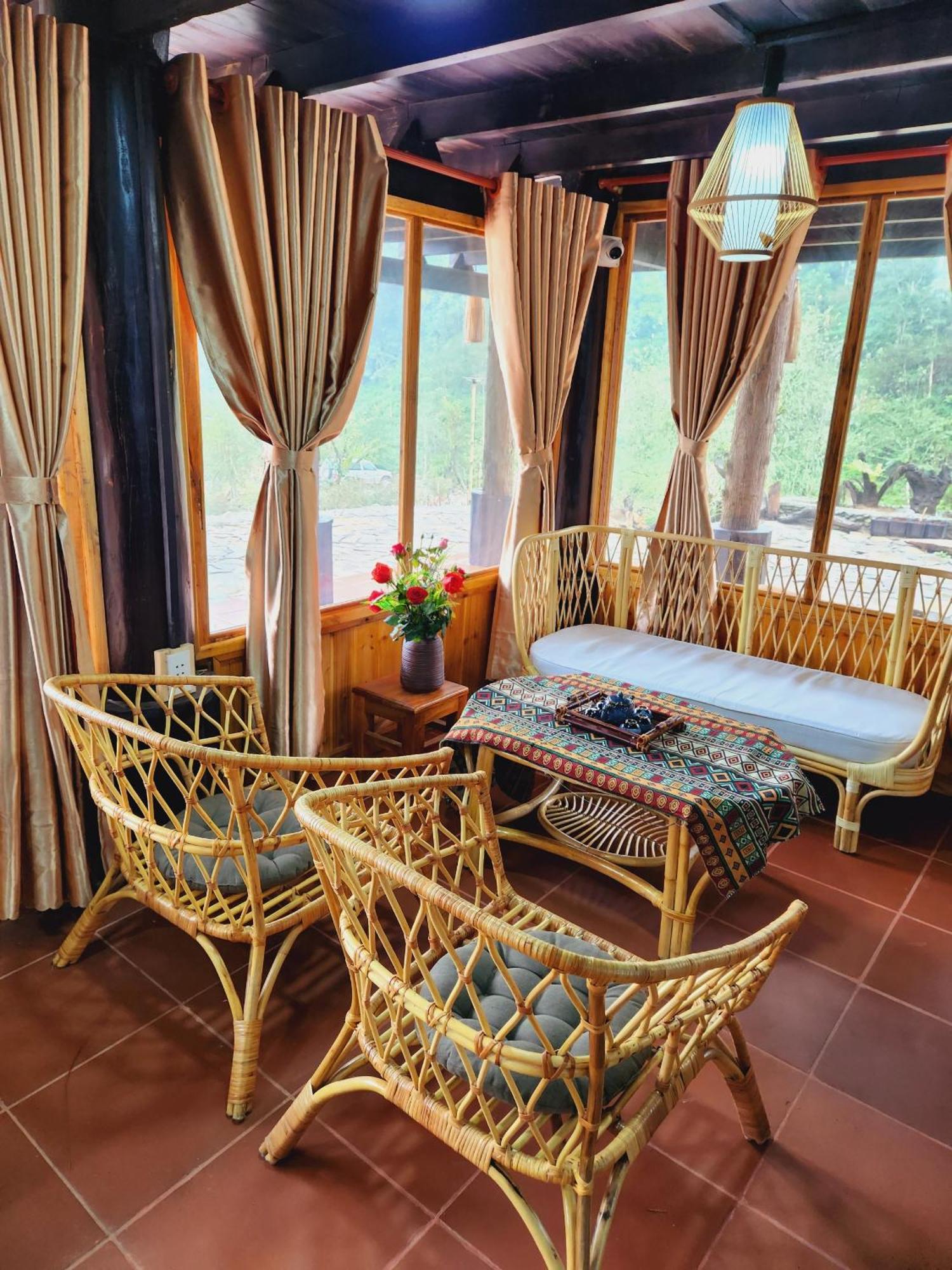 Hotel Ngu Chi Son Trekking