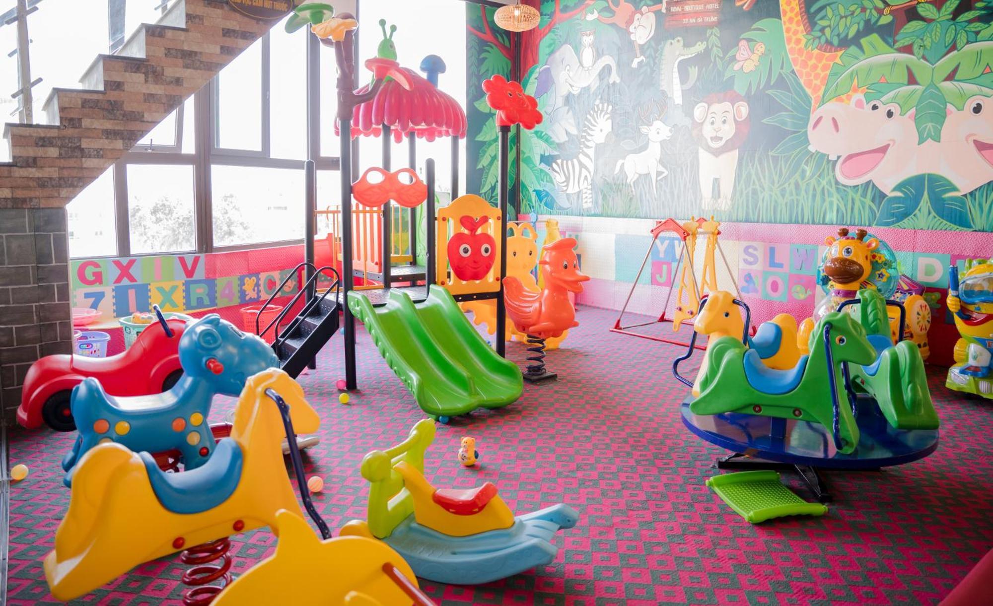 Hotel Thanh Lich Royal Boutique 4*