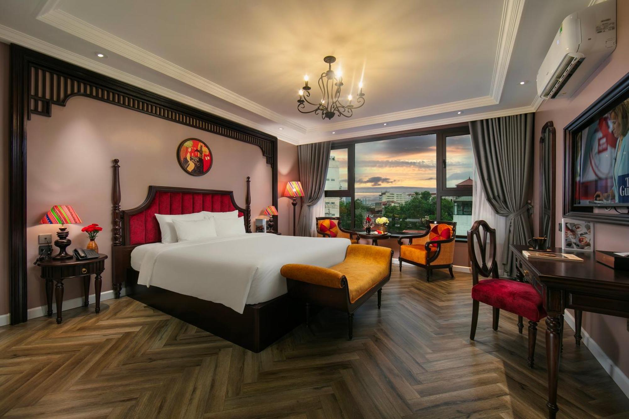 Hotel Acoustic &