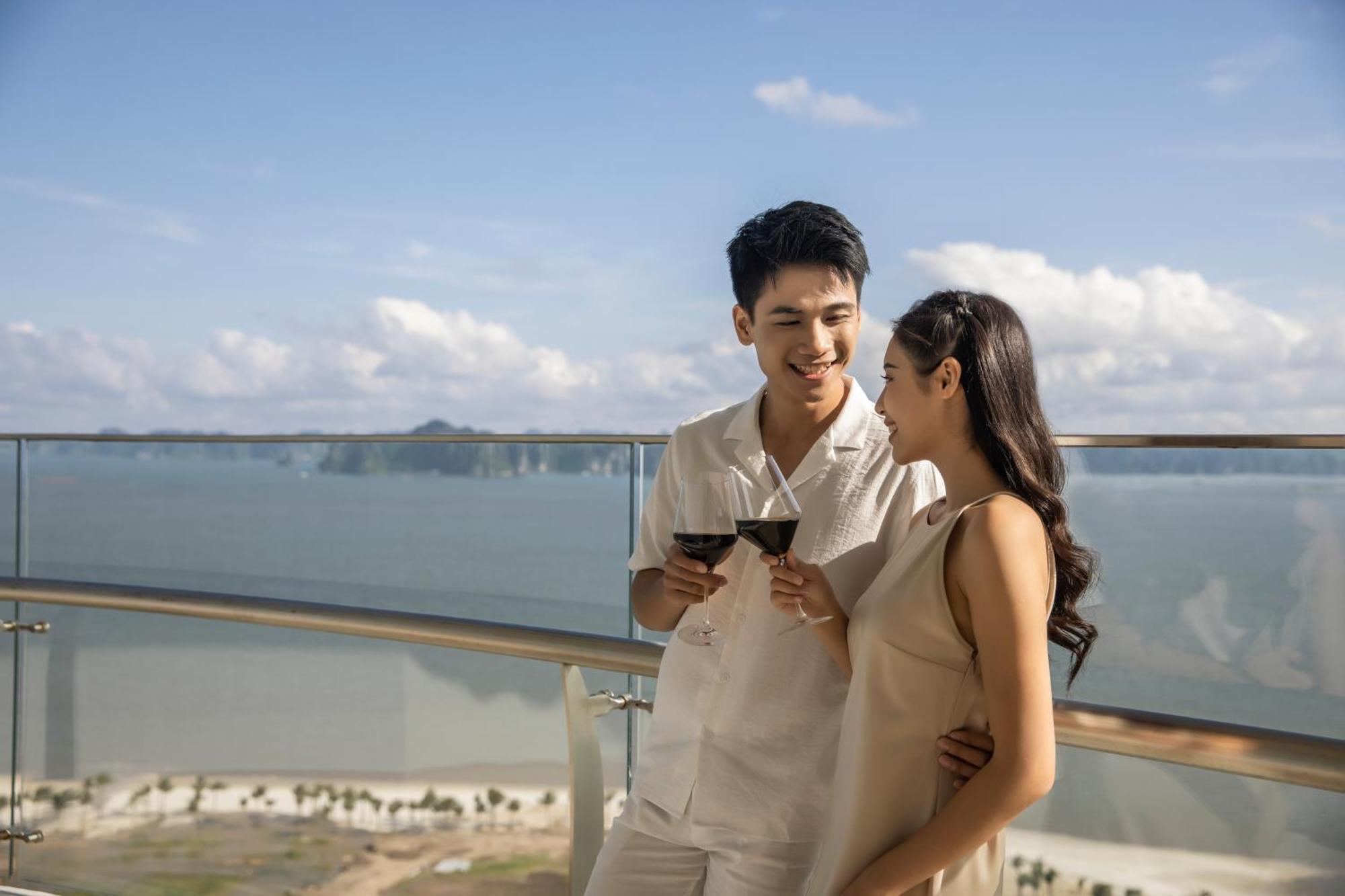 Citadines Marina Halong Hotel 5*
