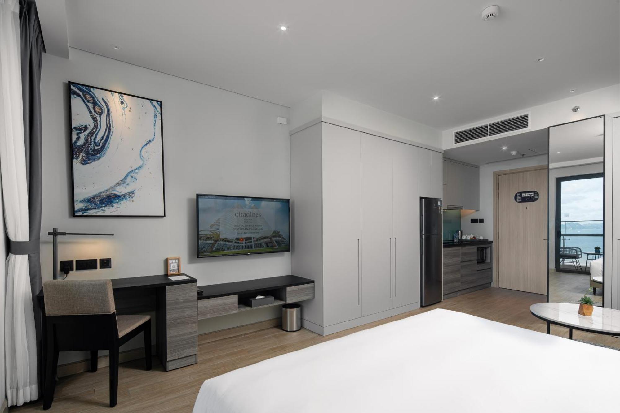 Citadines Marina Halong 5*