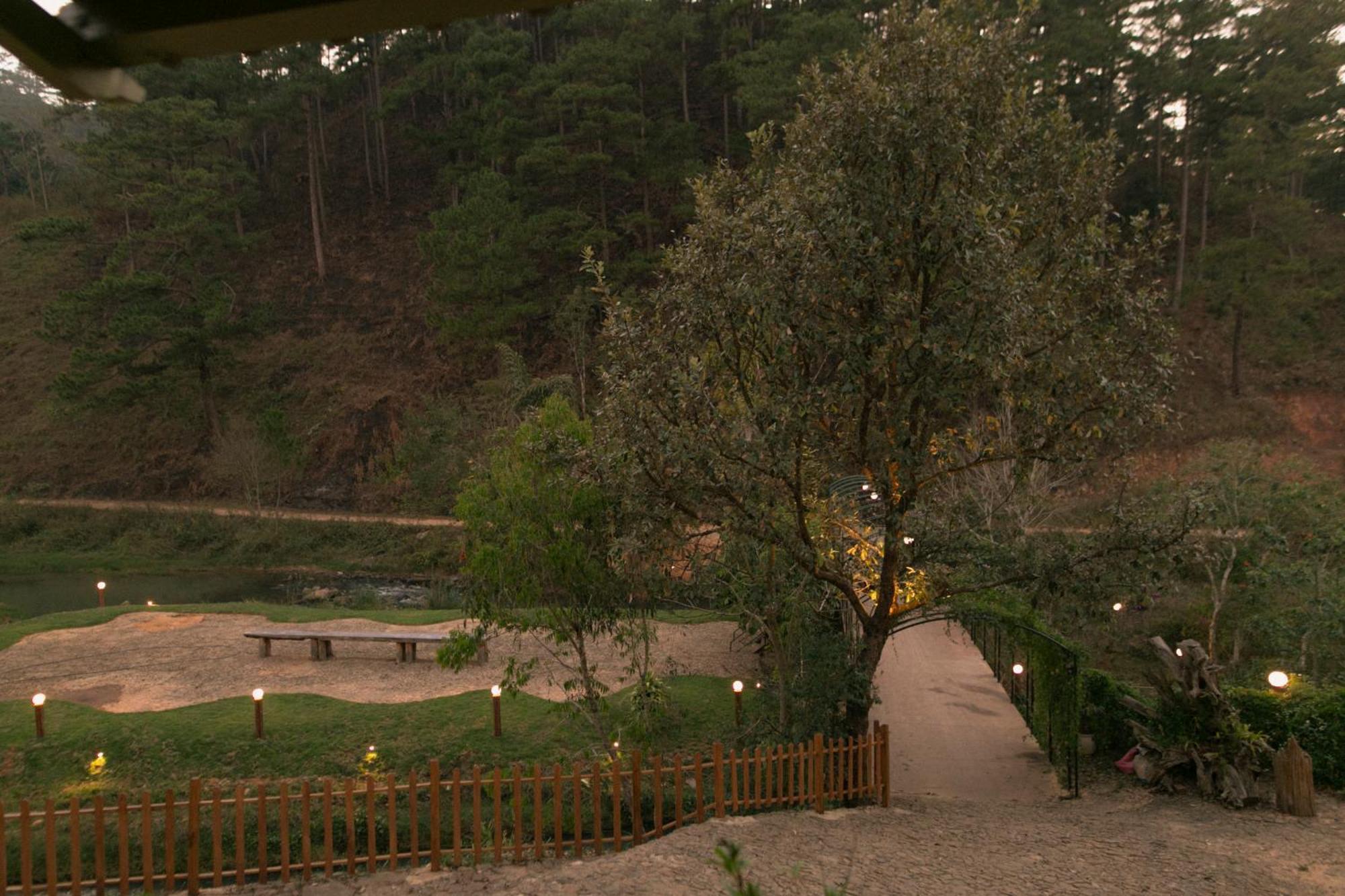 Lang Tinh Mo - Da Lat * Ap An Kroet