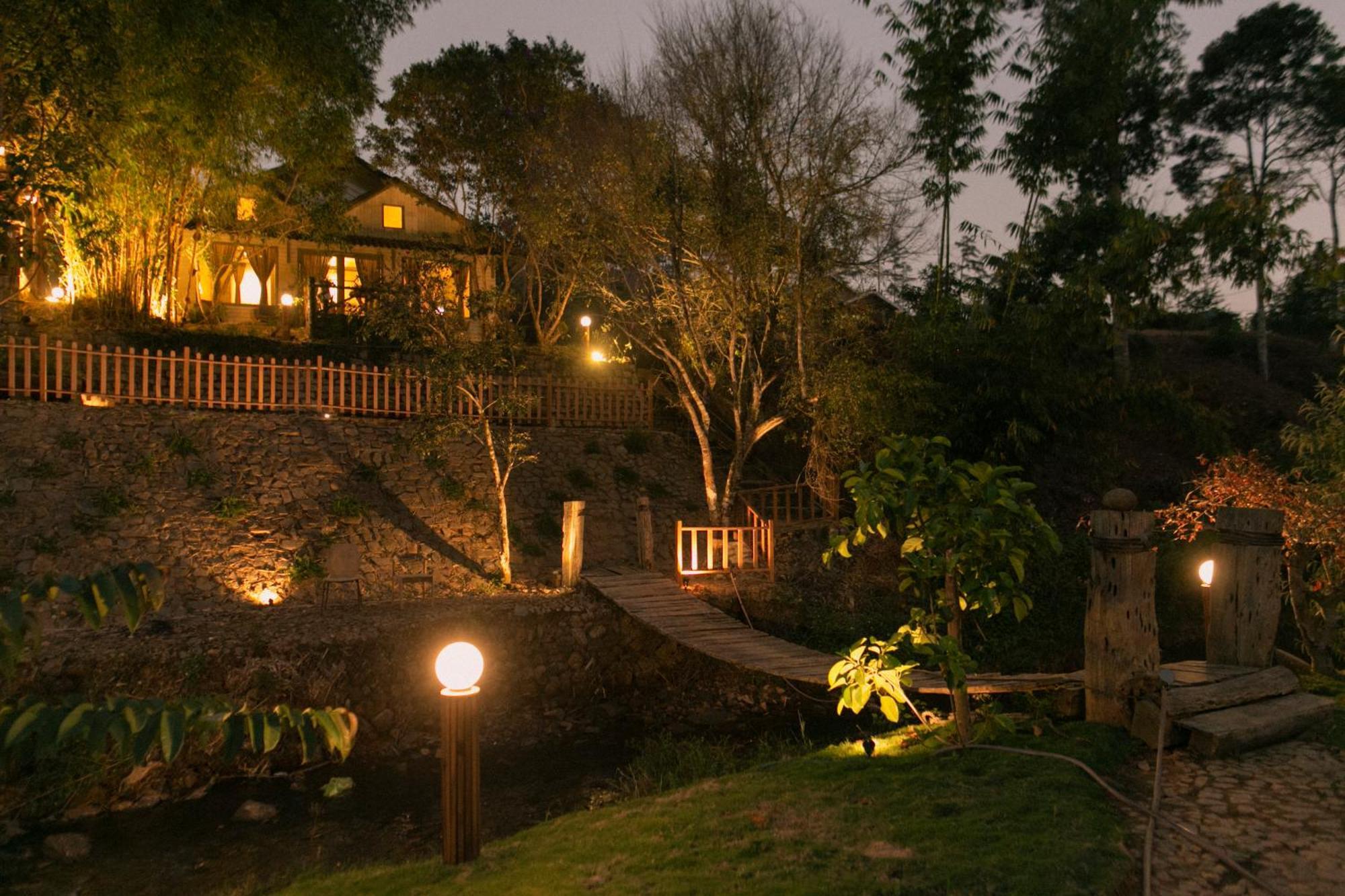 Lang Tinh Mo - Da Lat Villa Ap An Kroet