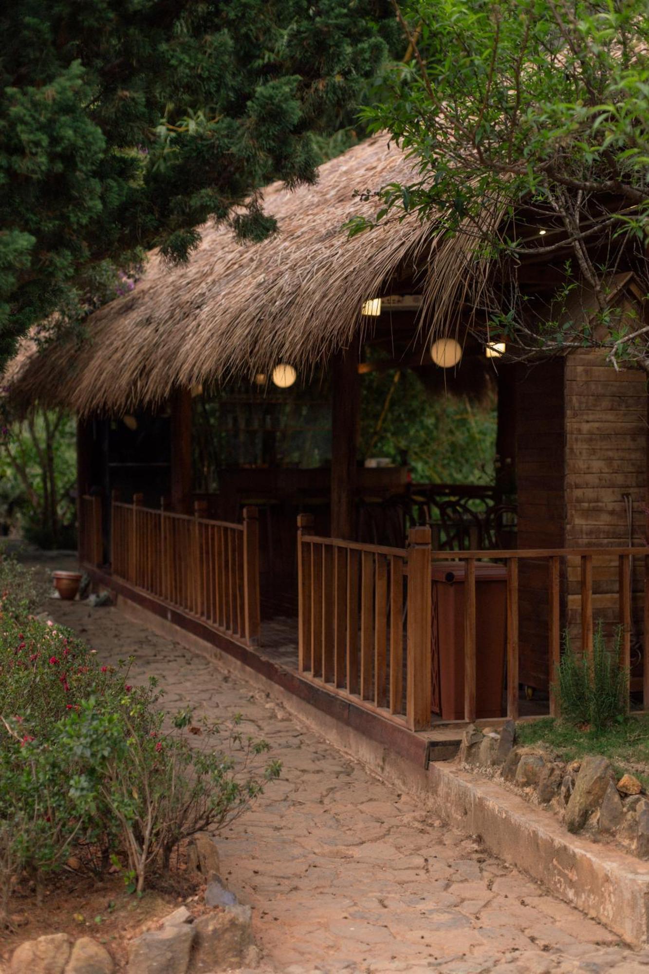 Lang Tinh Mo - Da Lat * Ap An Kroet