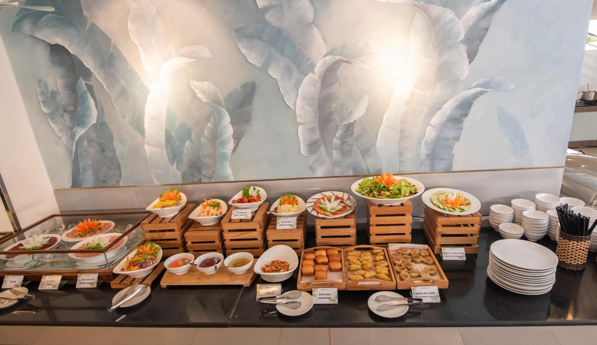 Romance Khách sạn 4*