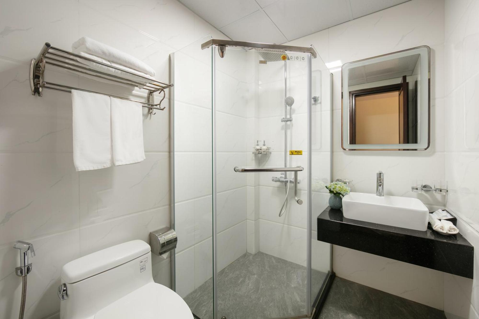 Hotel The West & 3*