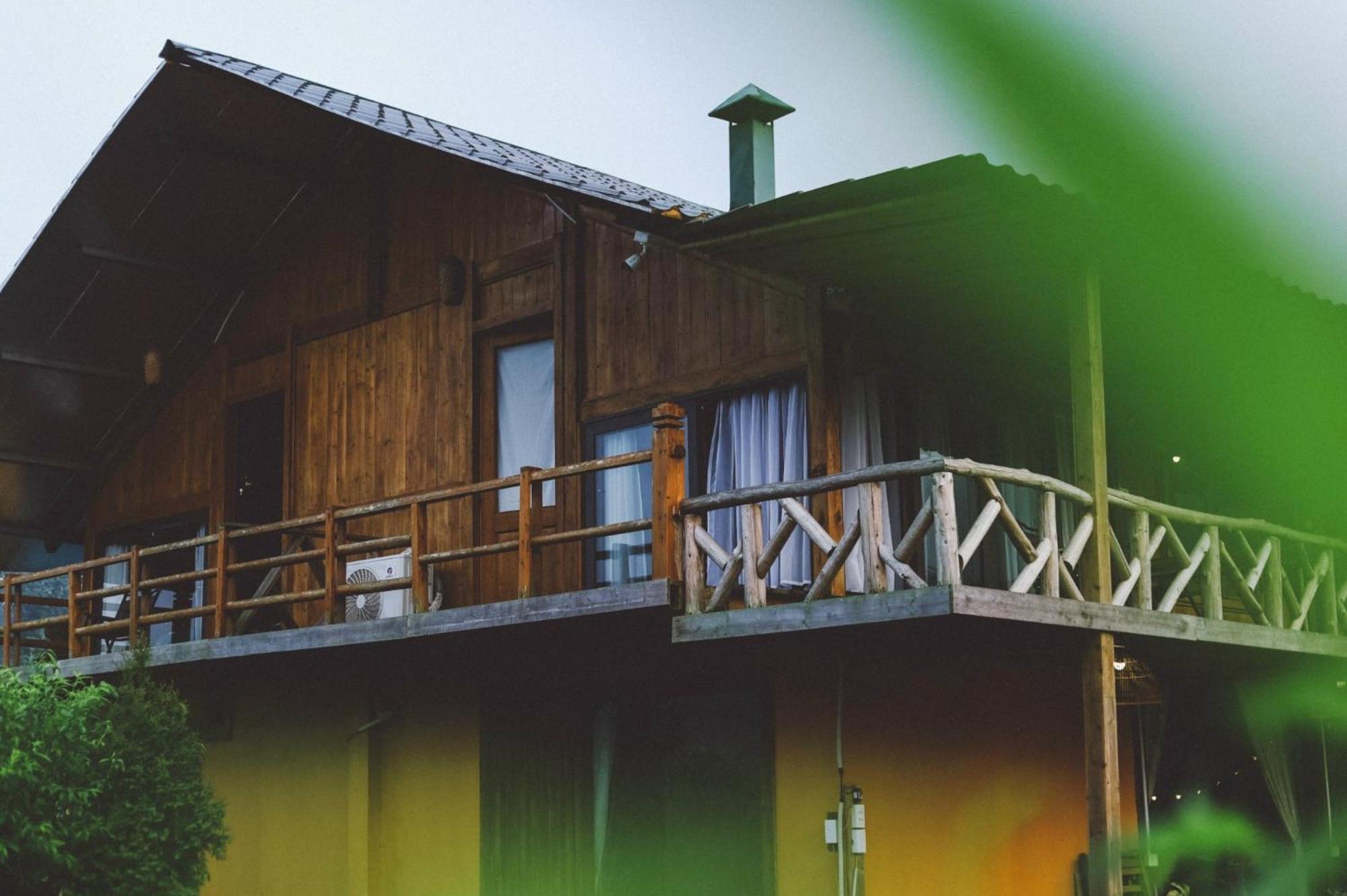 Lodge De House & Coffee